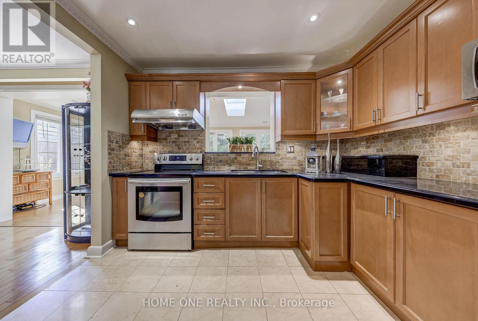 12 Lauralynn Crescent, Toronto, Ontario  M1S 2H4 - Photo 18 - E12921128