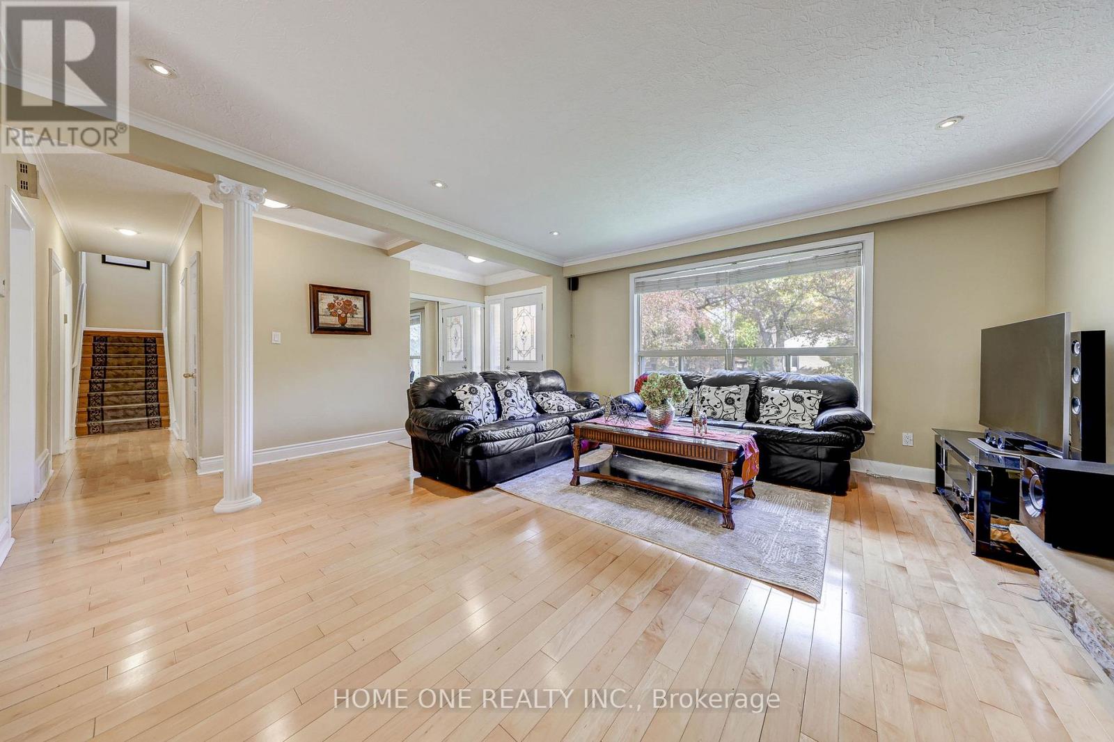 12 Lauralynn Crescent, Toronto, Ontario  M1S 2H4 - Photo 9 - E12921128