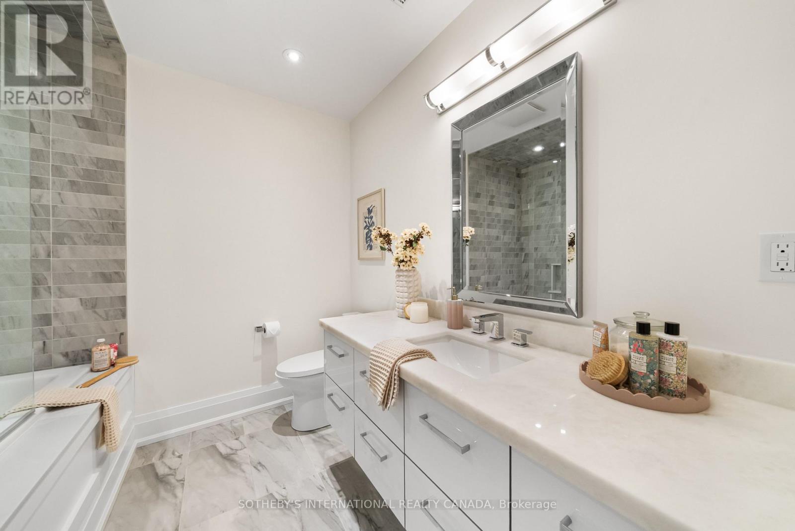 147 Hazelwood Avenue, Toronto, Ontario  M4J 1K4 - Photo 22 - E12921140