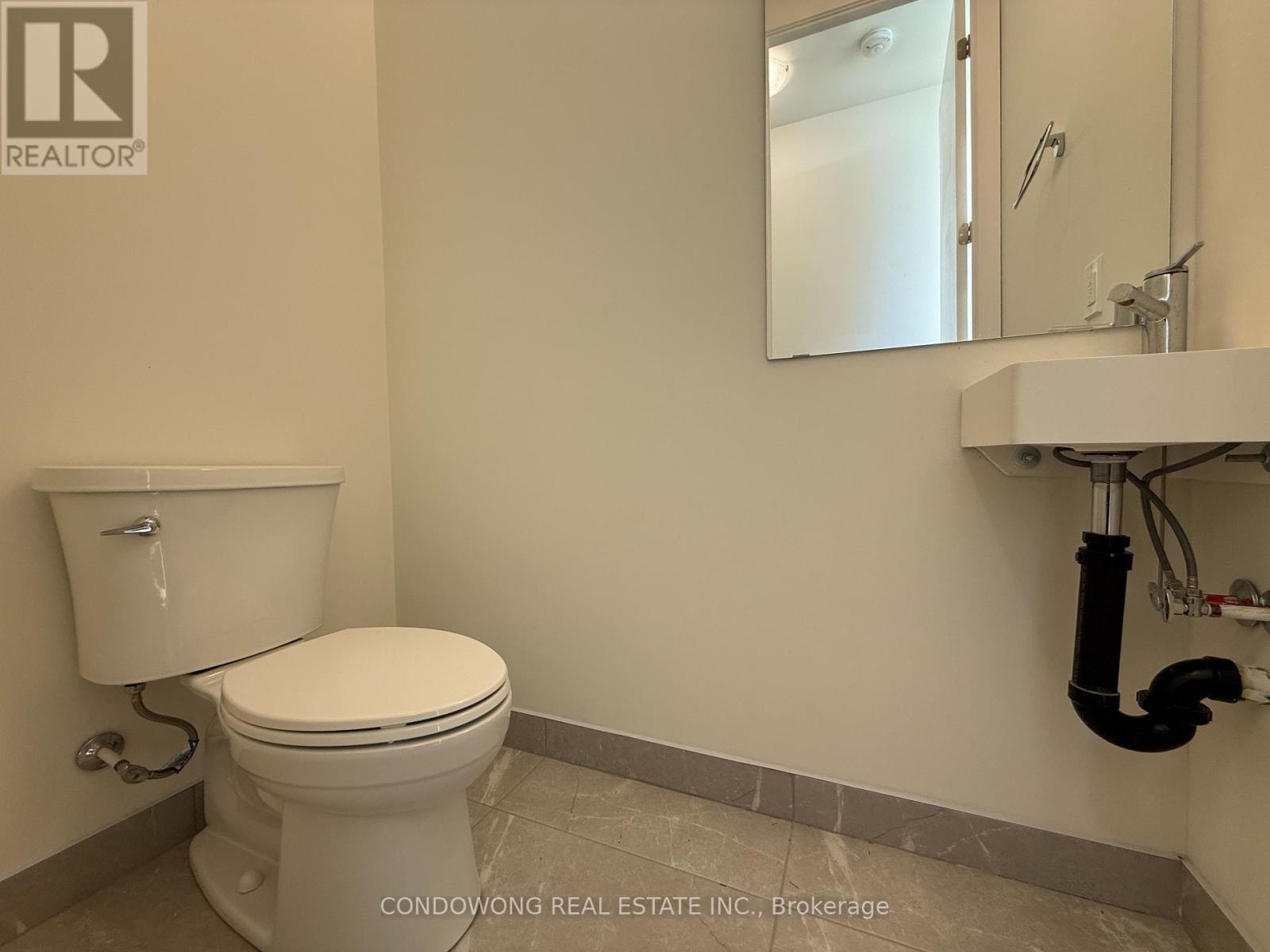 111 - 10 Steckley House Lane, Richmond Hill, Ontario  L4S 0N1 - Photo 13 - N12921044