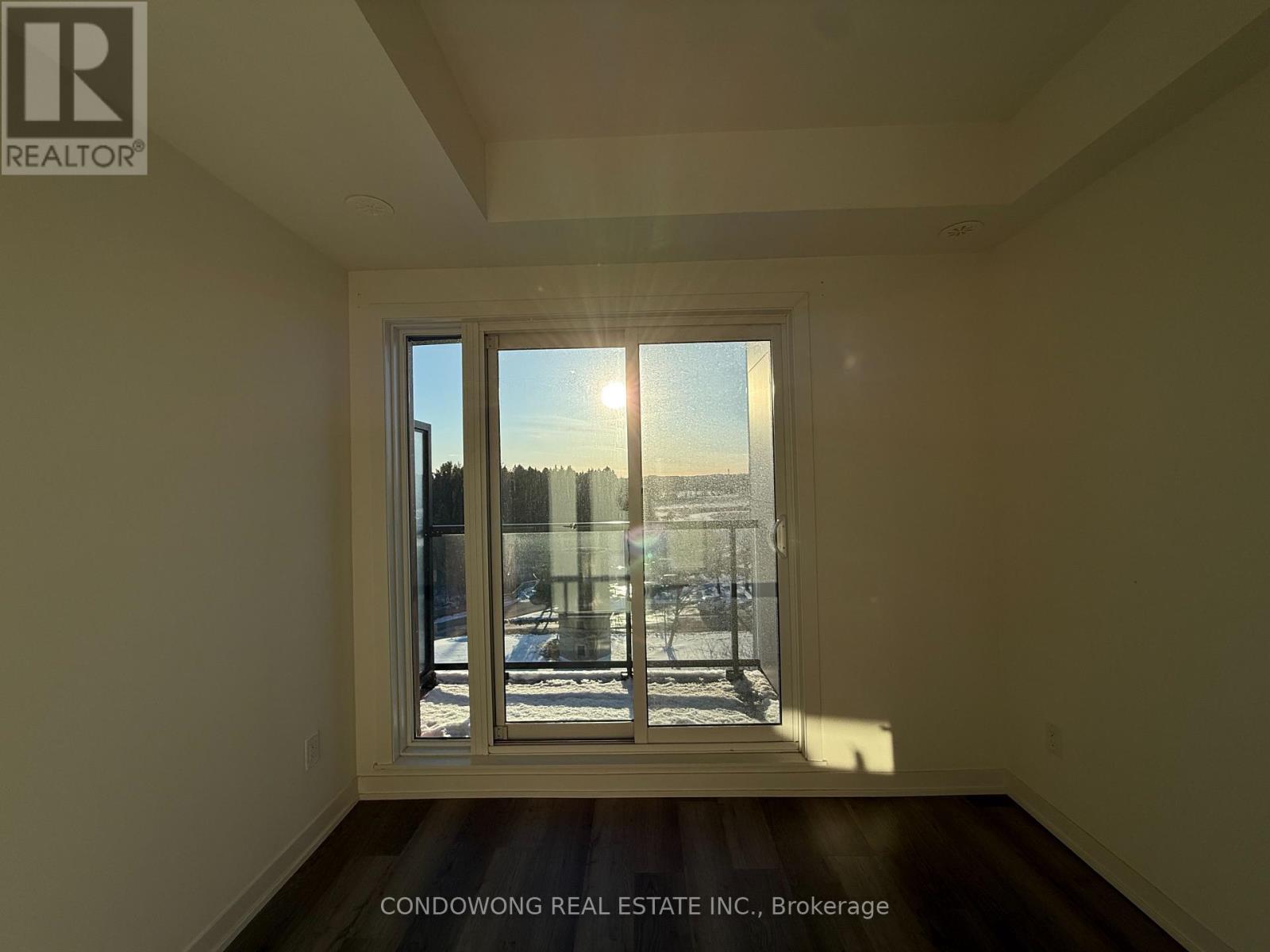 111 - 10 Steckley House Lane, Richmond Hill, Ontario  L4S 0N1 - Photo 6 - N12921044