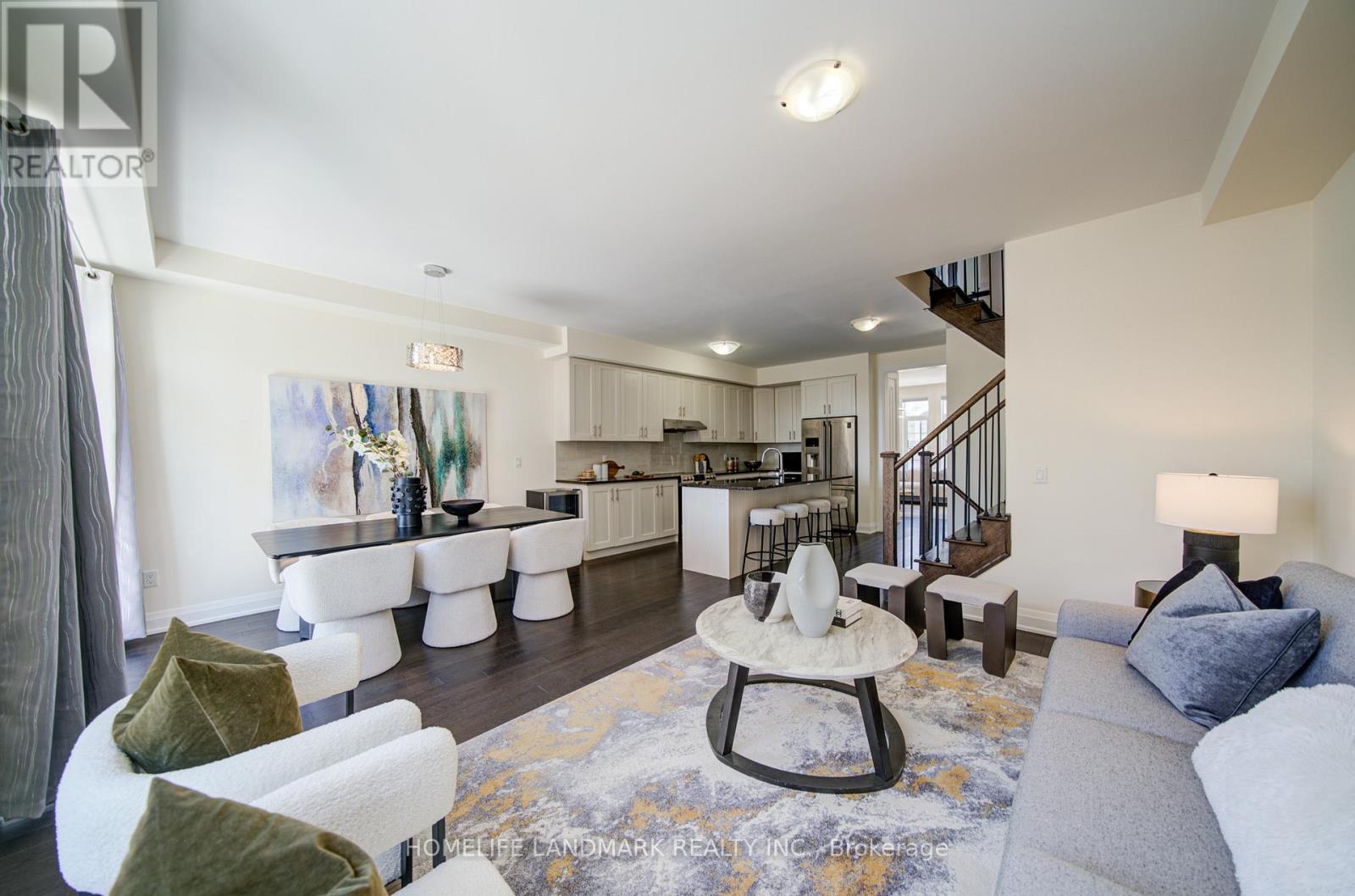 17 Duncombe Lane, Richmond Hill, Ontario  L4C 1C2 - Photo 24 - N12921114