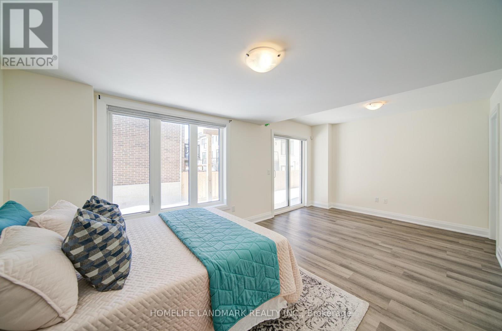 17 Duncombe Lane, Richmond Hill, Ontario  L4C 1C2 - Photo 43 - N12921114