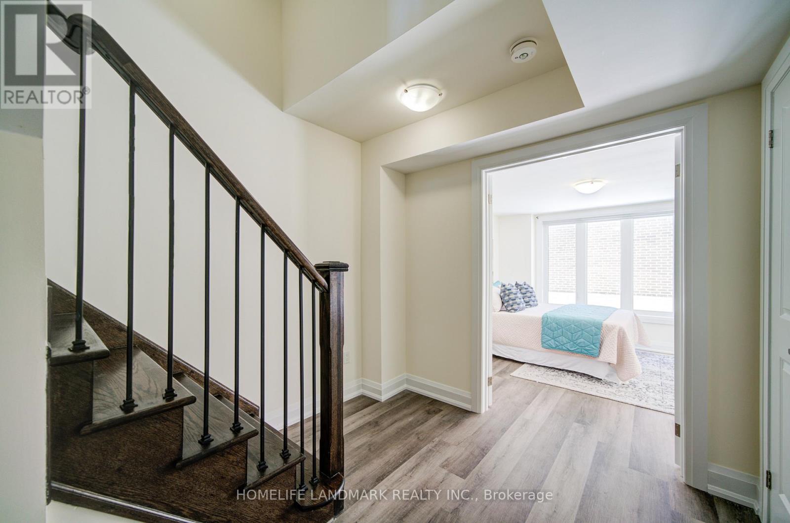 17 Duncombe Lane, Richmond Hill, Ontario  L4C 1C2 - Photo 45 - N12921114