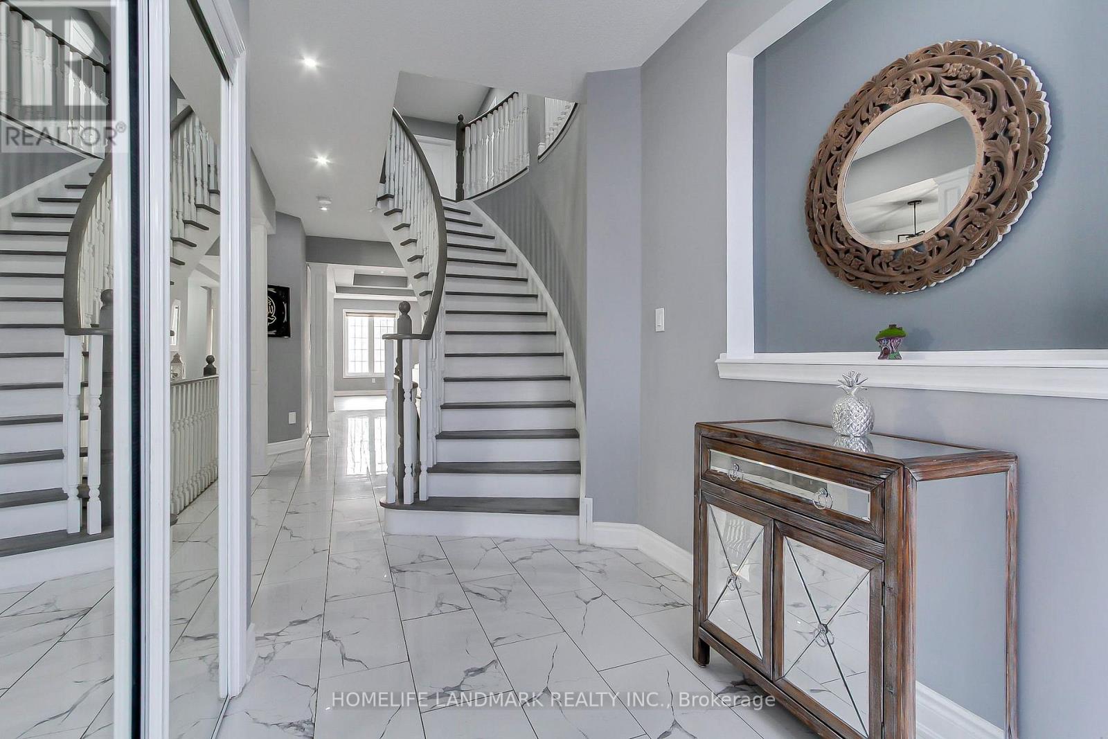 86 Boswell Road, Markham, Ontario  L6B 0M5 - Photo 5 - N12921122