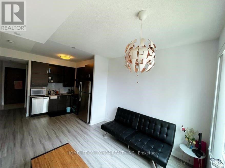 530 - 8228 Birchmount Road, Markham, Ontario  L3R 1A6 - Photo 8 - N12921136