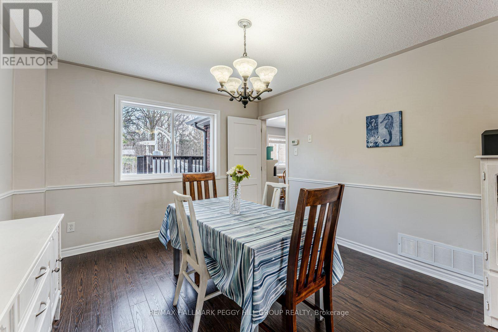 26 Kenwell Crescent, Barrie, Ontario  L4N 0A4 - Photo 10 - S12921028