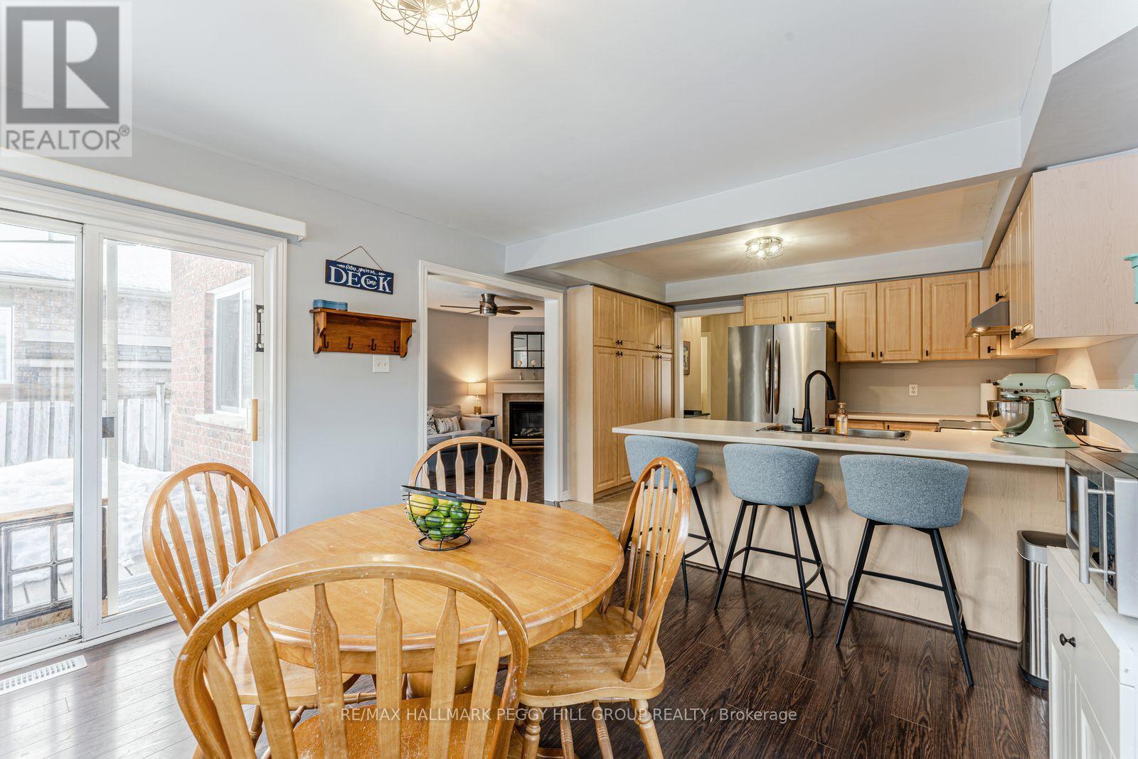 26 Kenwell Crescent, Barrie, Ontario  L4N 0A4 - Photo 5 - S12921028