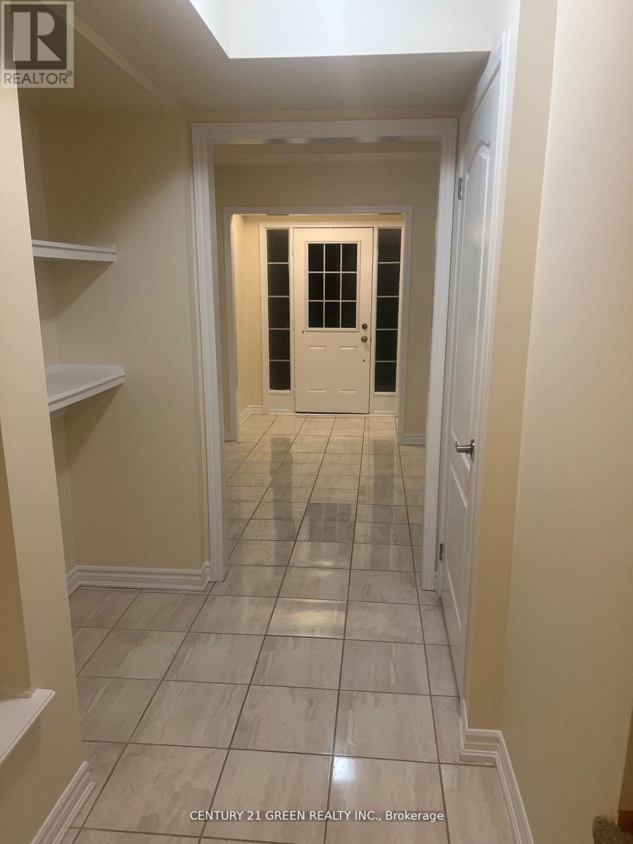 1098 Silk Street, Pickering, Ontario  L1X 0E8 - Photo 4 - E12917524