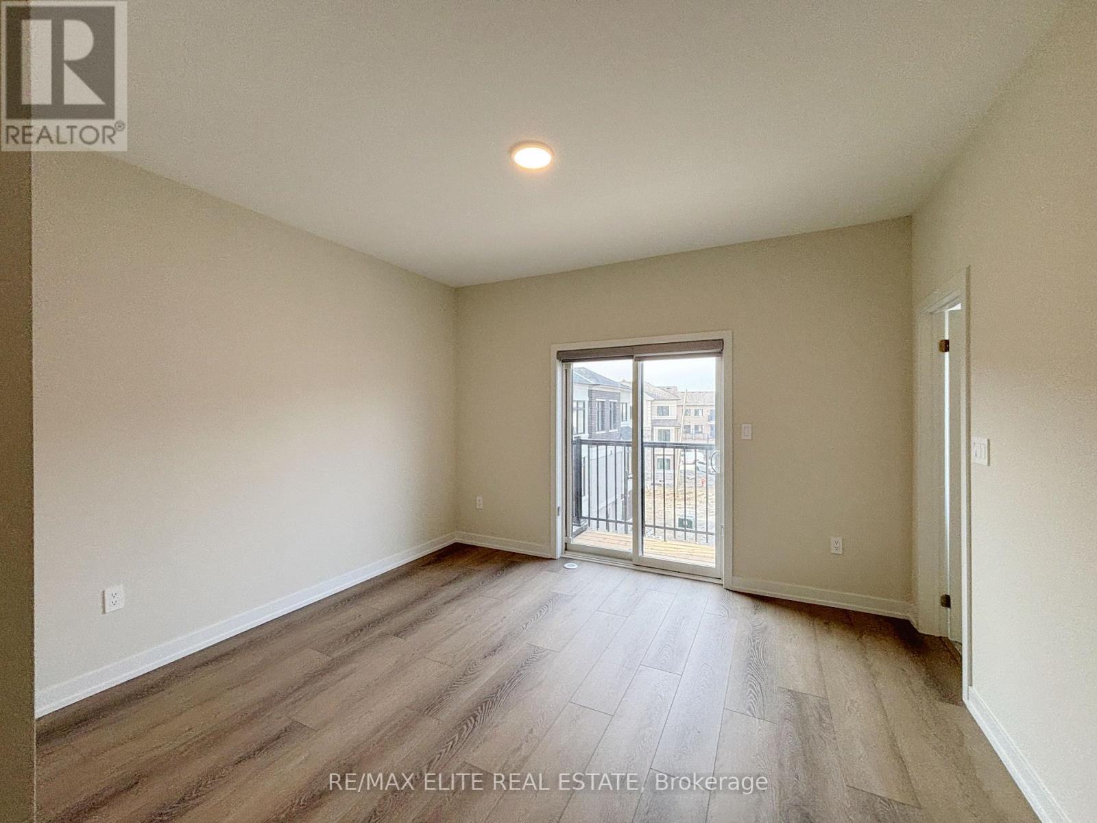 16 Lewis Craigie Lane, Richmond Hill, Ontario  L4B 0J5 - Photo 7 - N12912026