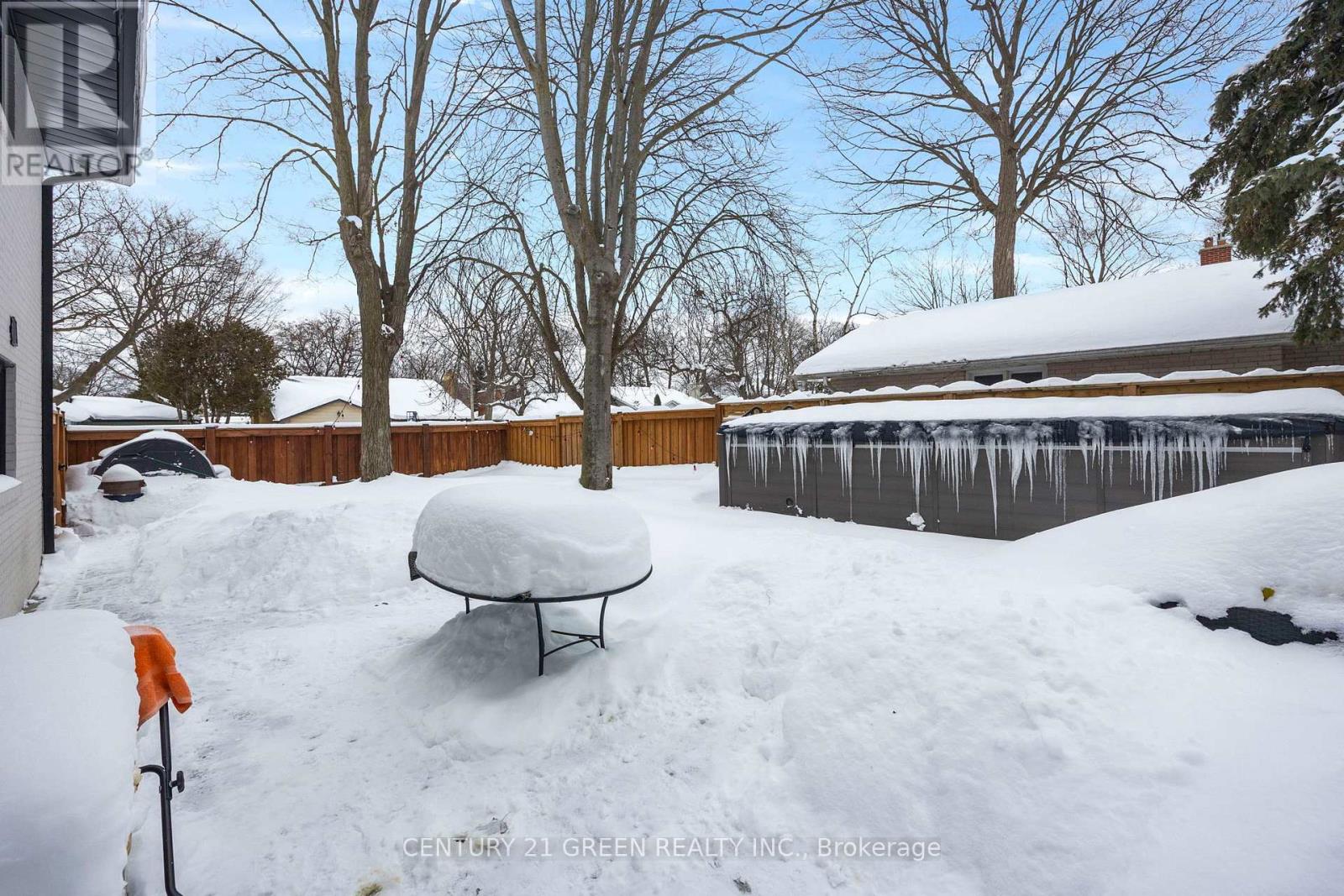 18 Winsdale Road, Toronto, Ontario  M9C 2W8 - Photo 42 - W12887870