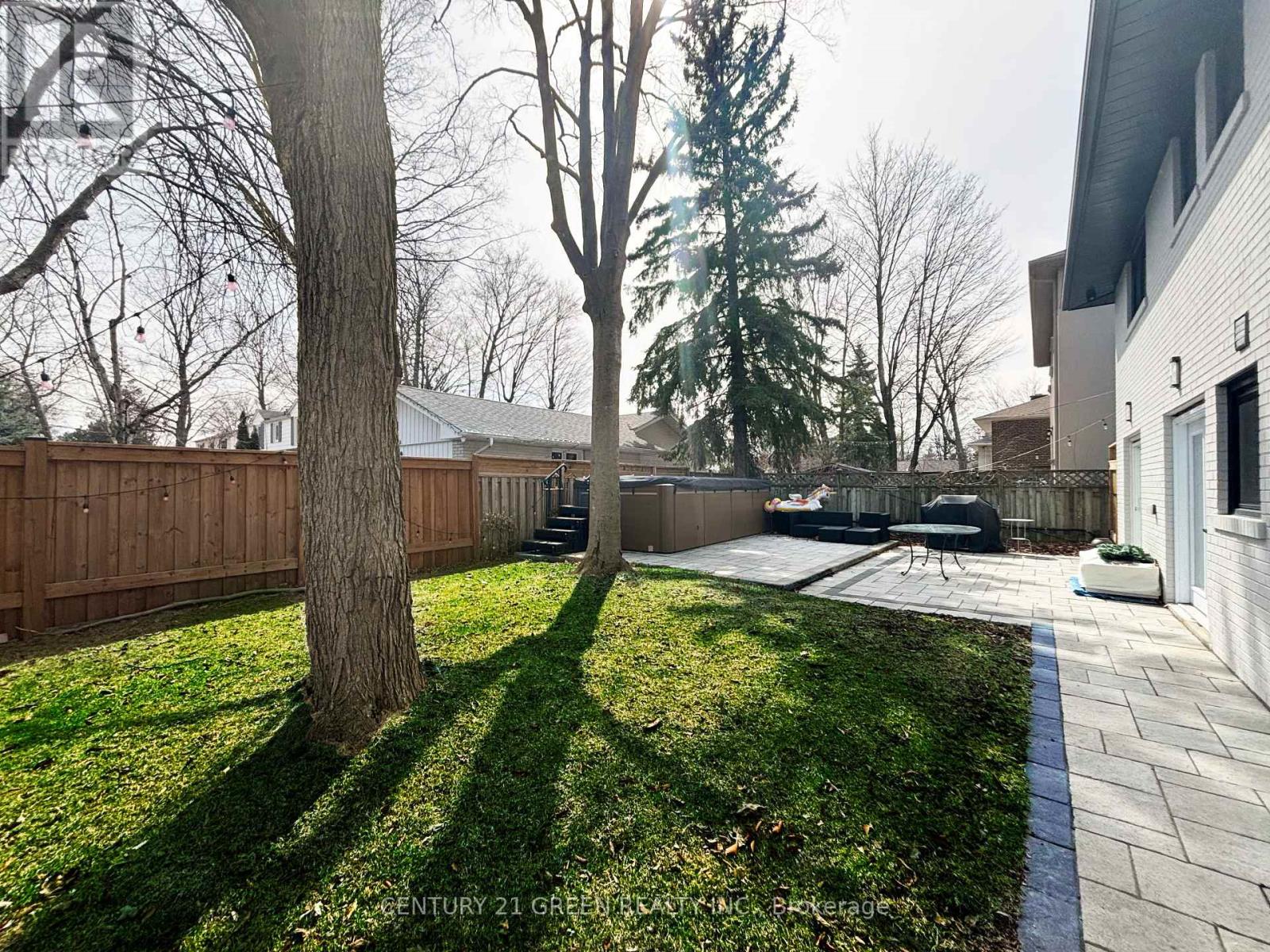18 Winsdale Road, Toronto, Ontario  M9C 2W8 - Photo 41 - W12887870