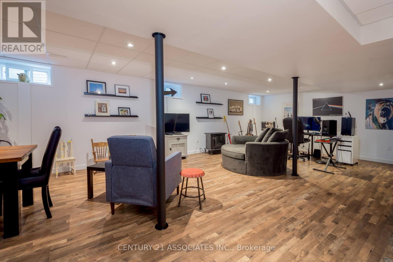 1324 Quinpool Court, Mississauga, Ontario  L5C 4J3 - Photo 31 - W12920924