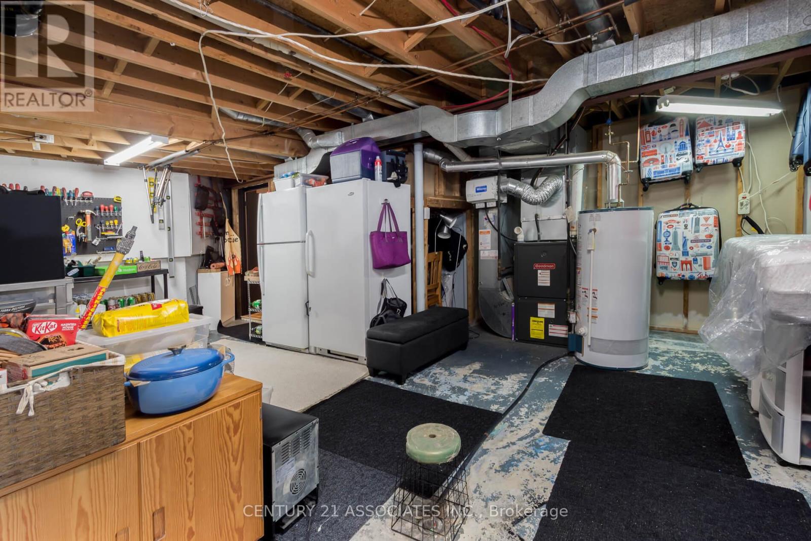 1324 Quinpool Court, Mississauga, Ontario  L5C 4J3 - Photo 35 - W12920924