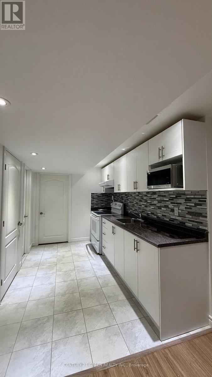 Basement - 3243 Stoney Crescent, Mississauga, Ontario  L5M 0V4 - Photo 8 - W12920956