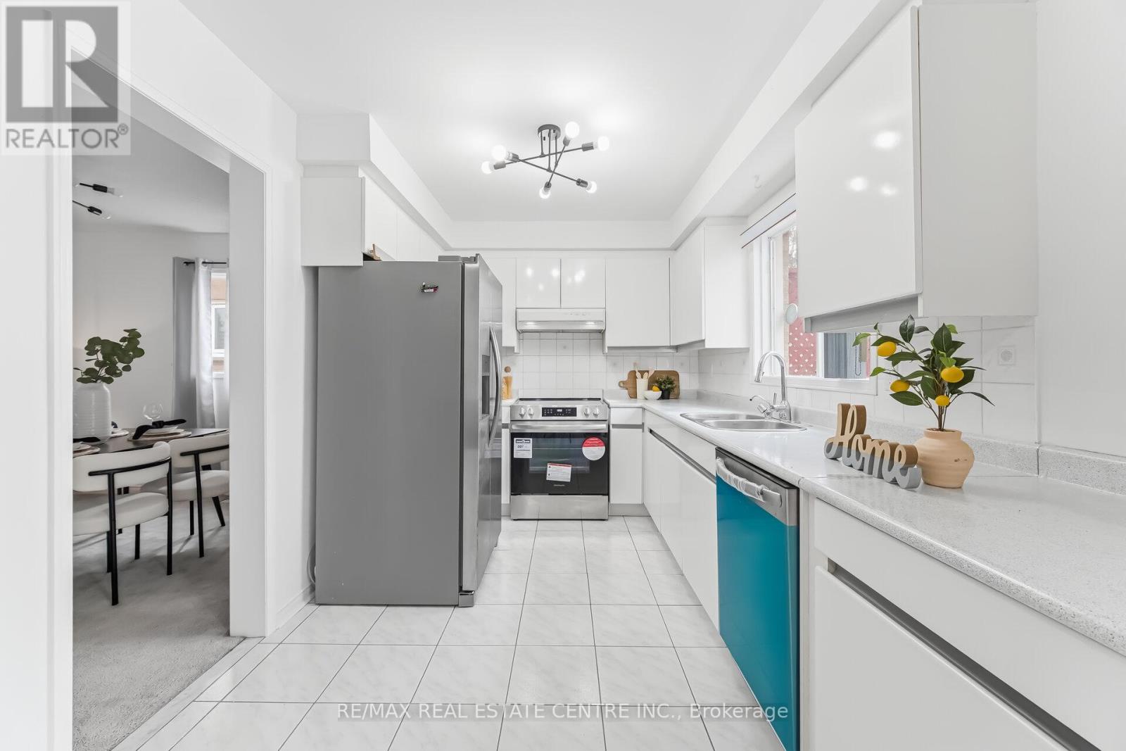 26 Braemore Road, Brampton, Ontario  L6X 1E5 - Photo 16 - W12920976