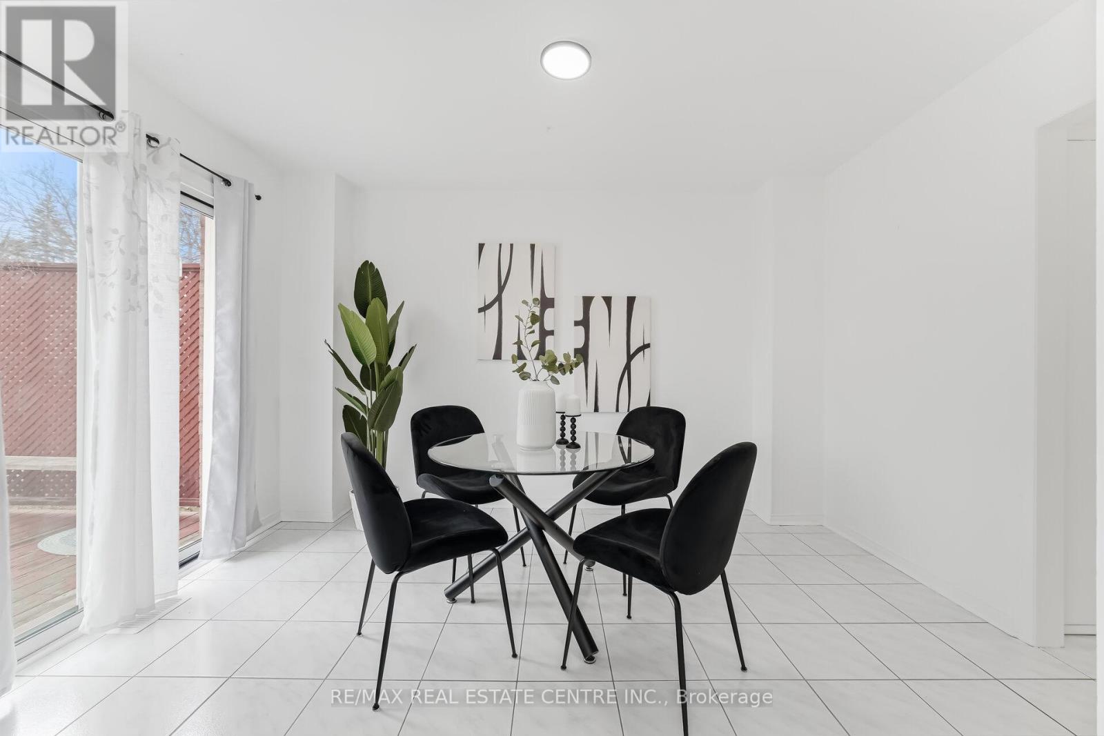 26 Braemore Road, Brampton, Ontario  L6X 1E5 - Photo 21 - W12920976