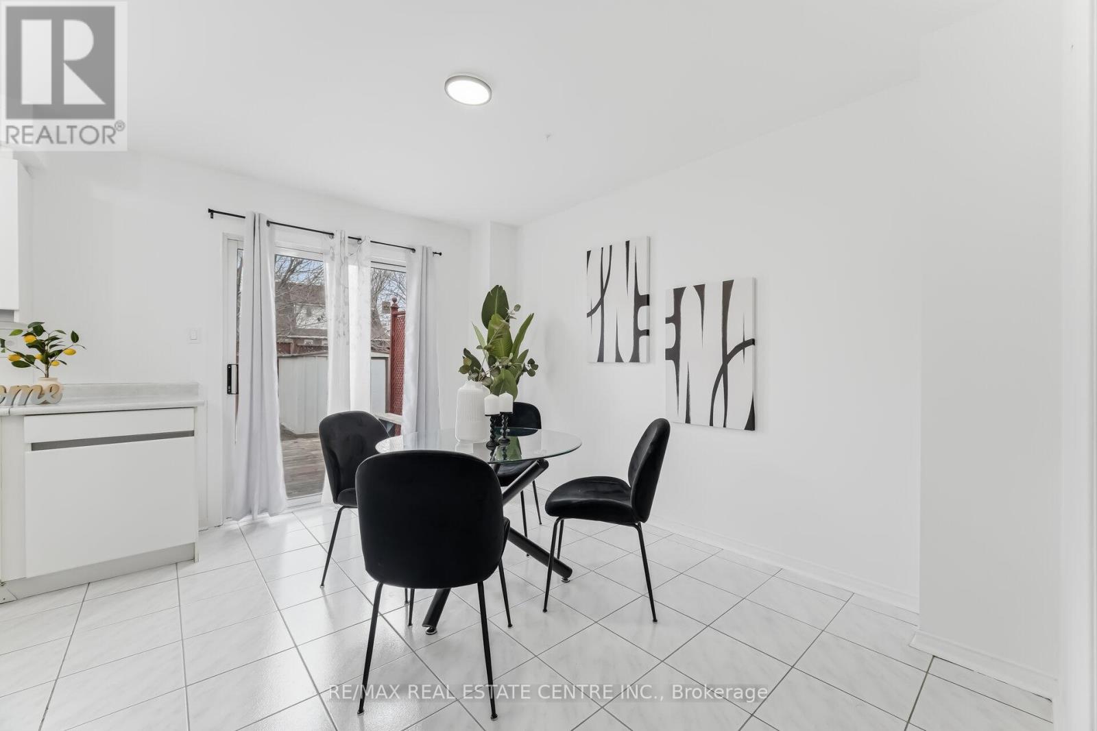 26 Braemore Road, Brampton, Ontario  L6X 1E5 - Photo 23 - W12920976