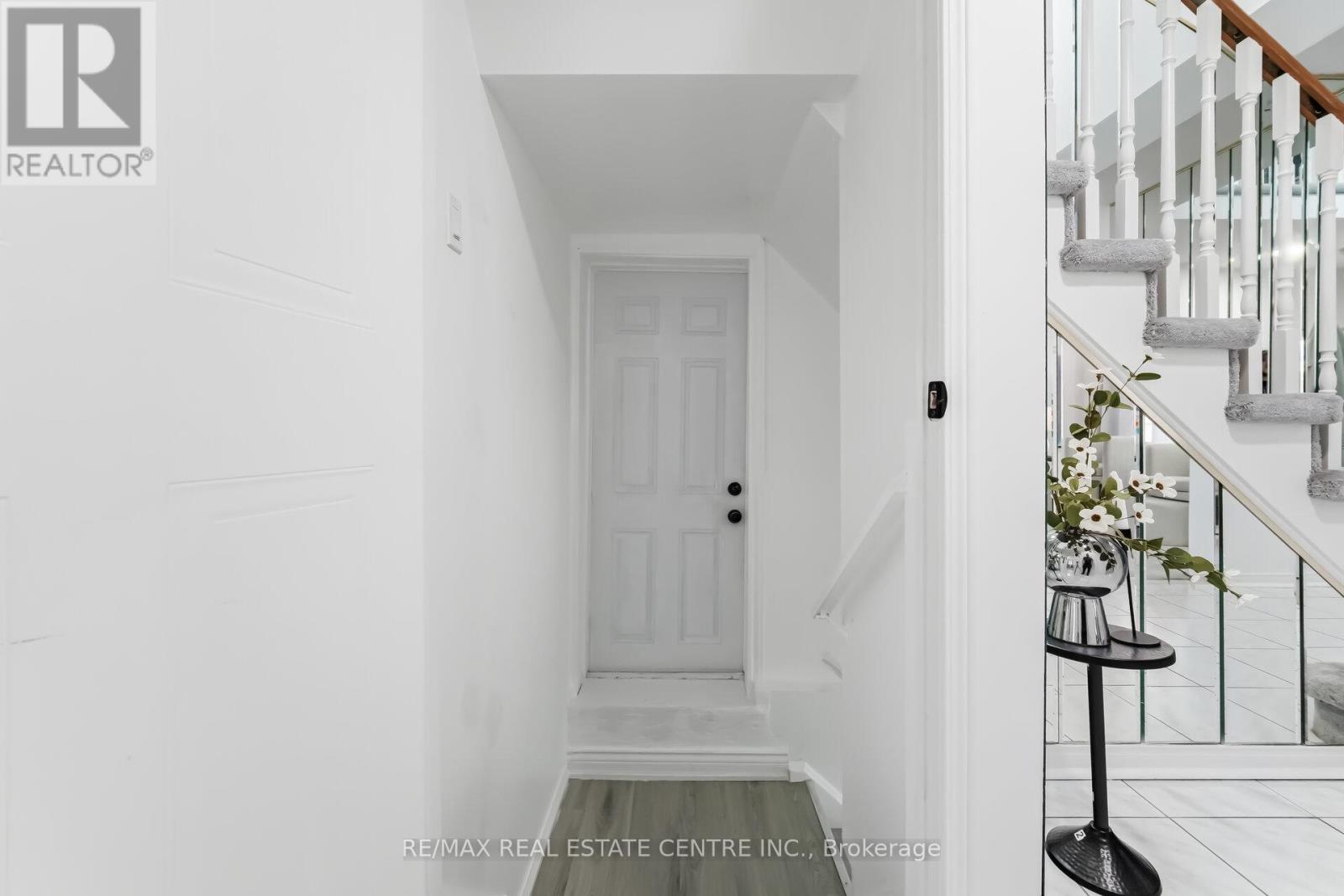 26 Braemore Road, Brampton, Ontario  L6X 1E5 - Photo 40 - W12920976