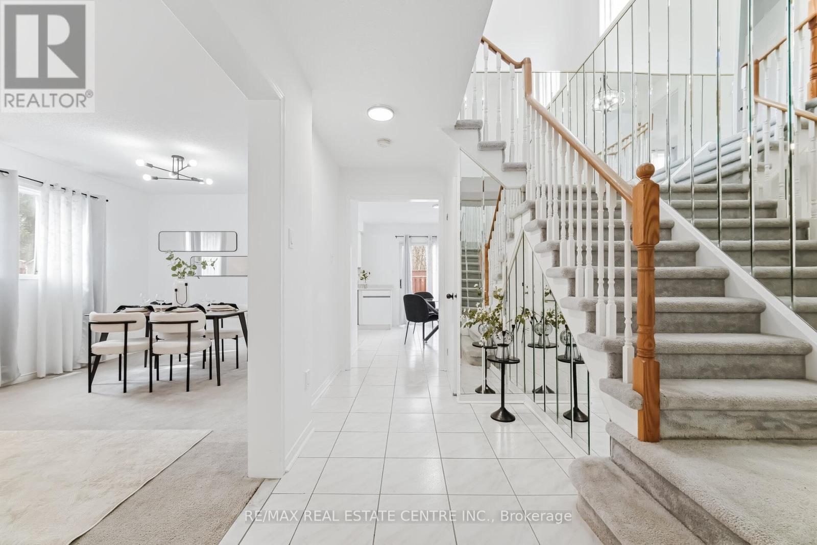 26 Braemore Road, Brampton, Ontario  L6X 1E5 - Photo 7 - W12920976