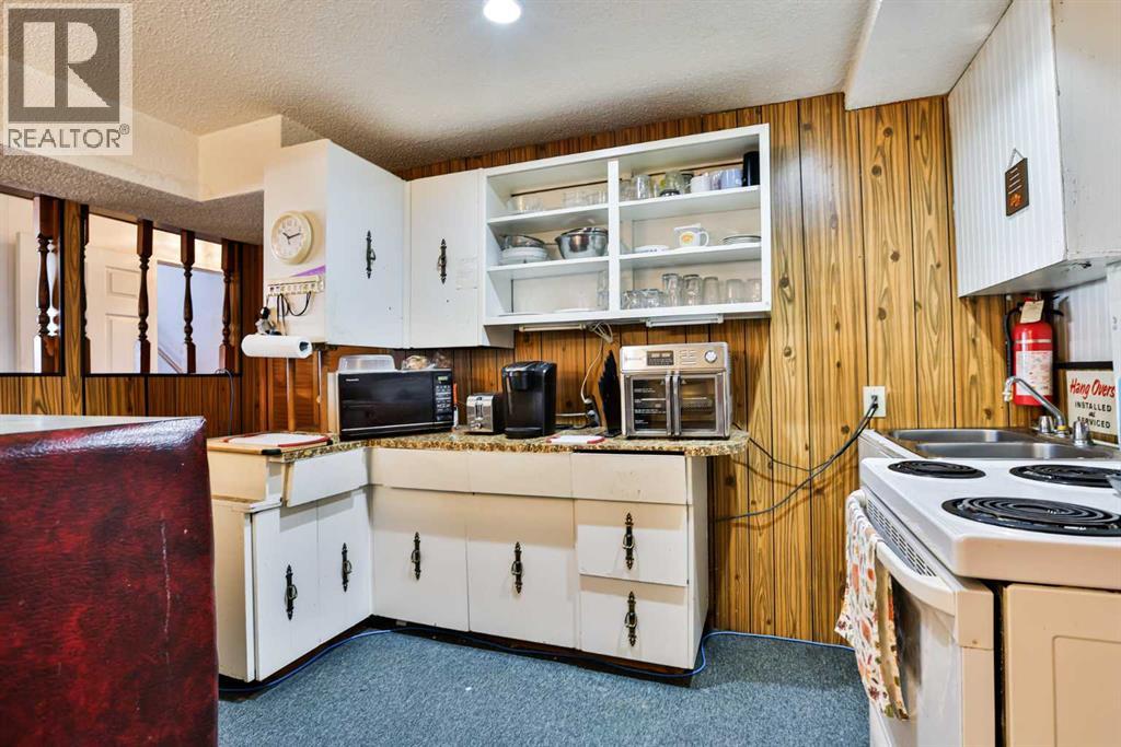 1025 25 Street N, Lethbridge, Alberta  T1H 3V9 - Photo 24 - A2290660