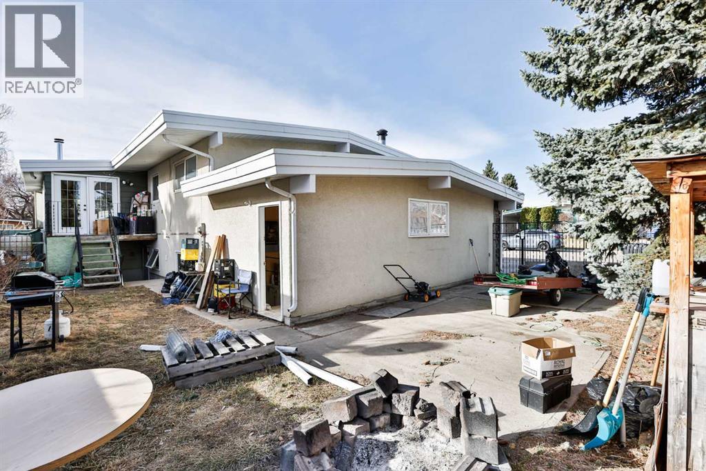 1025 25 Street N, Lethbridge, Alberta  T1H 3V9 - Photo 29 - A2290660