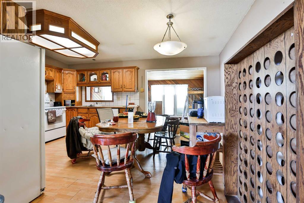 1025 25 Street N, Lethbridge, Alberta  T1H 3V9 - Photo 7 - A2290660