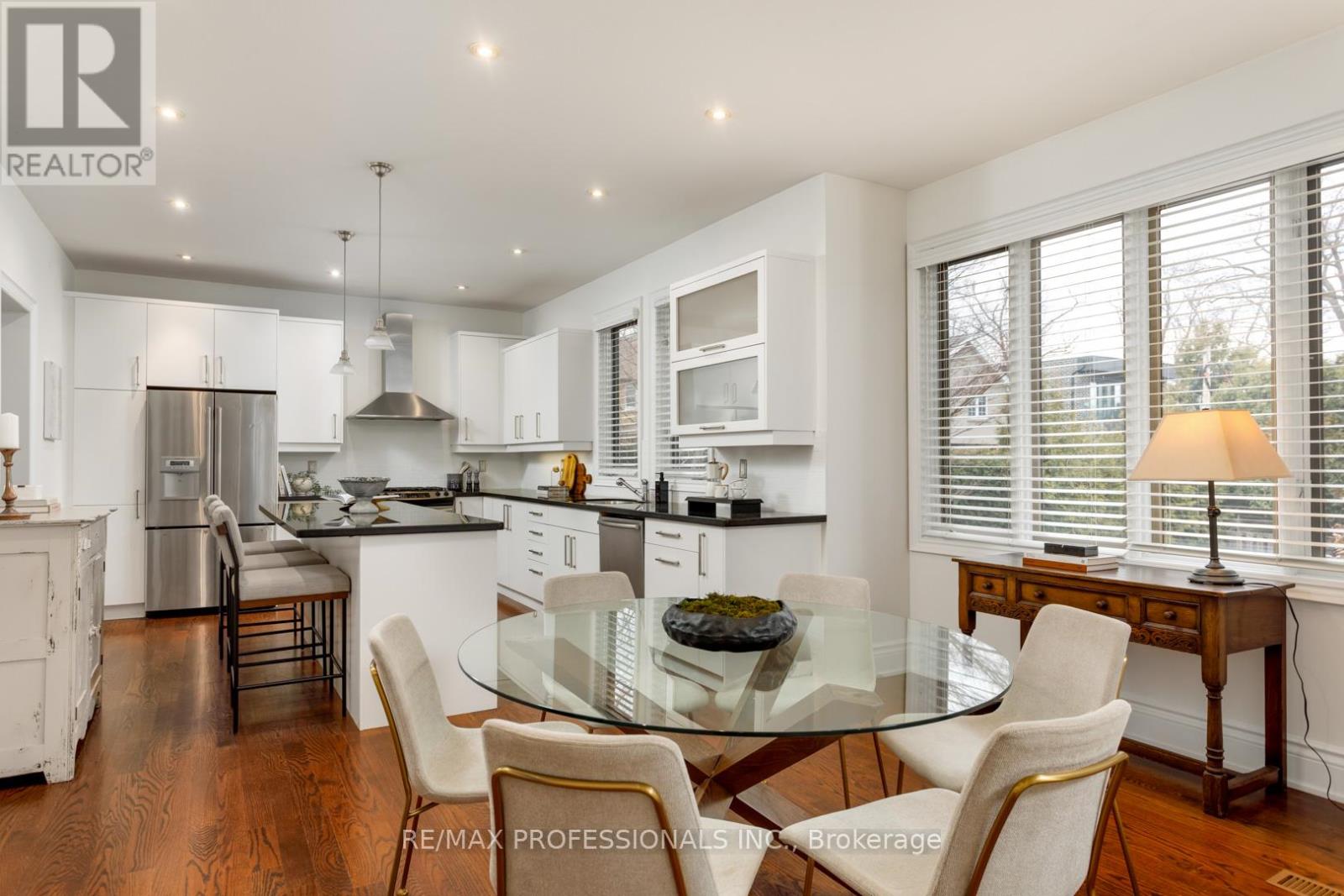 31 Gardenvale Road, Toronto, Ontario  M8Z 4C2 - Photo 17 - W12921018