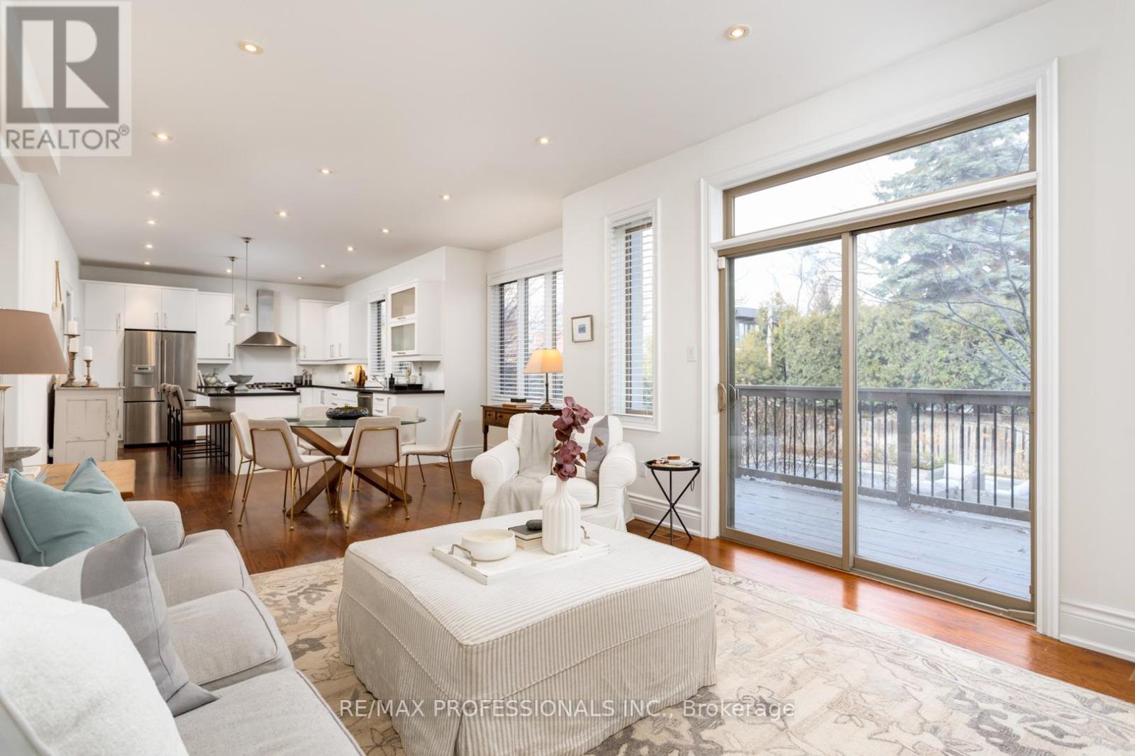 31 Gardenvale Road, Toronto, Ontario  M8Z 4C2 - Photo 24 - W12921018