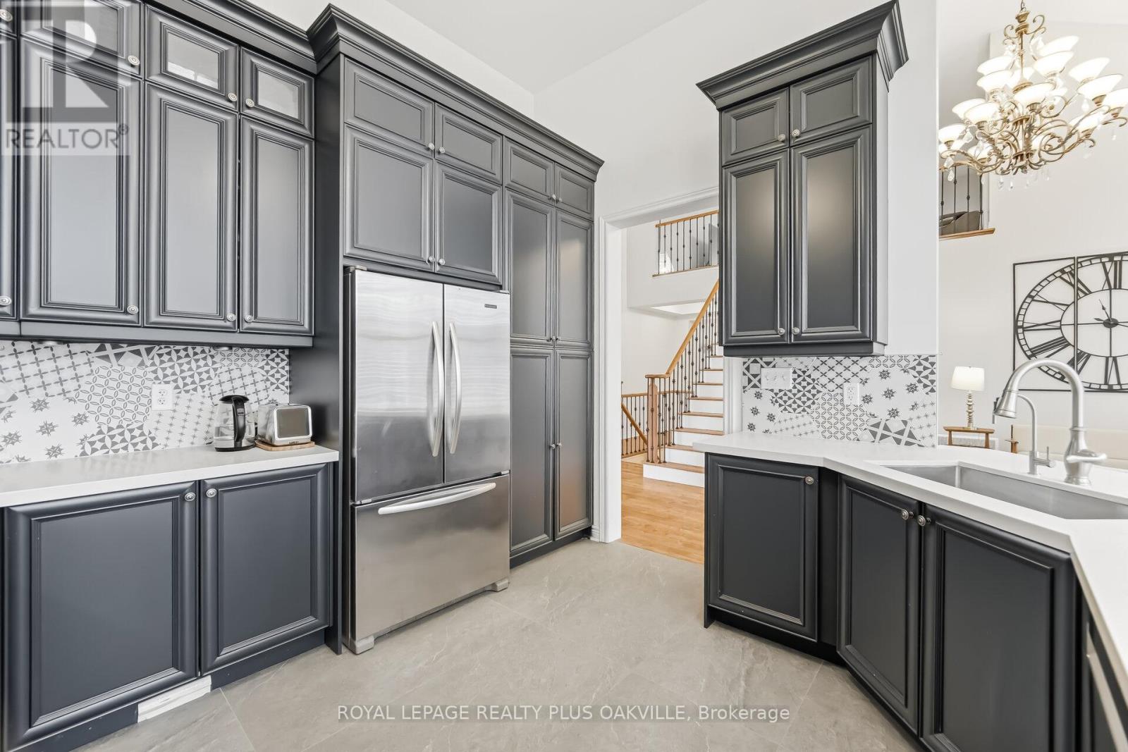 3409 Liptay Avenue, Oakville, Ontario  L6M 0M8 - Photo 18 - W12921022