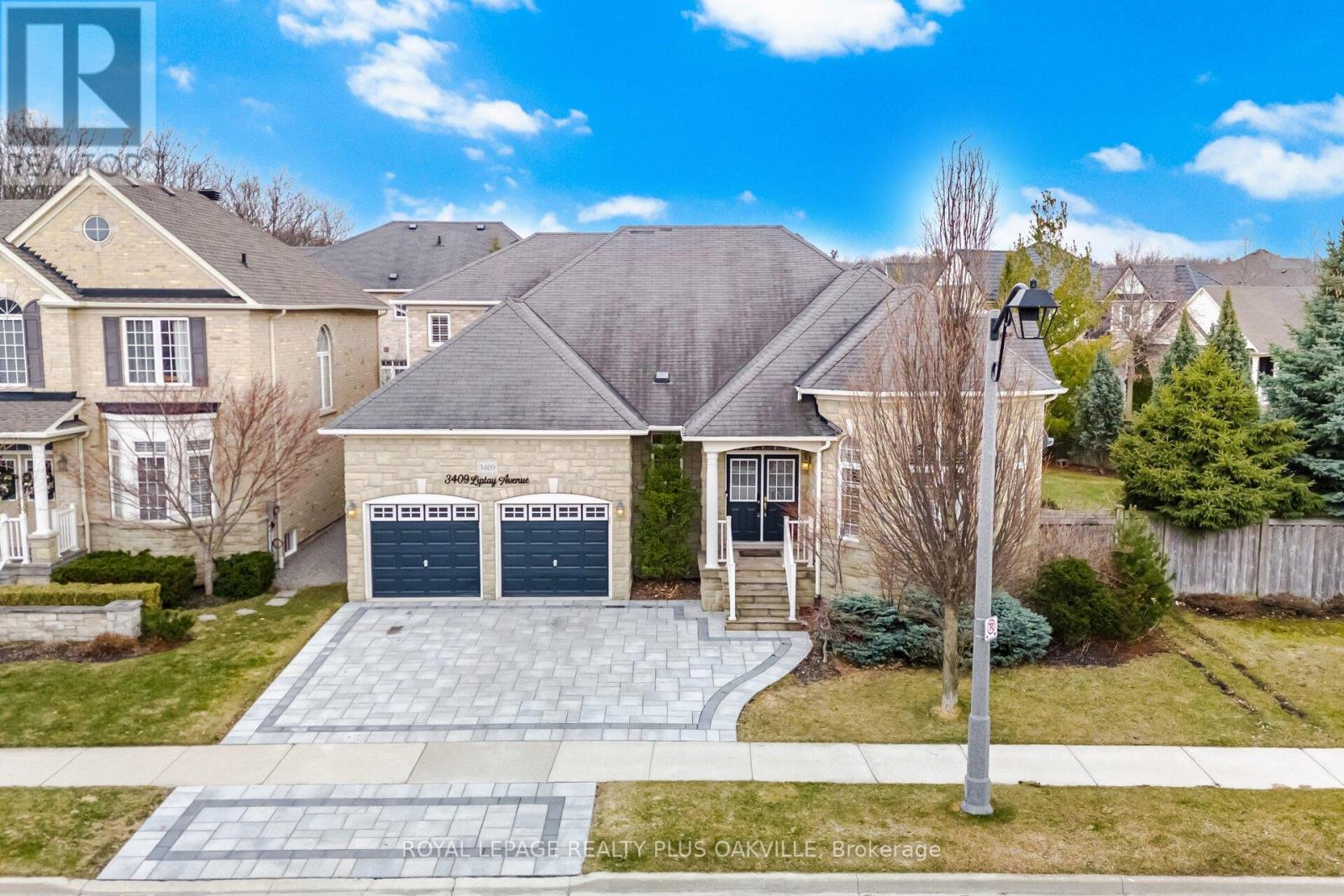 3409 Liptay Avenue, Oakville, Ontario  L6M 0M8 - Photo 2 - W12921022