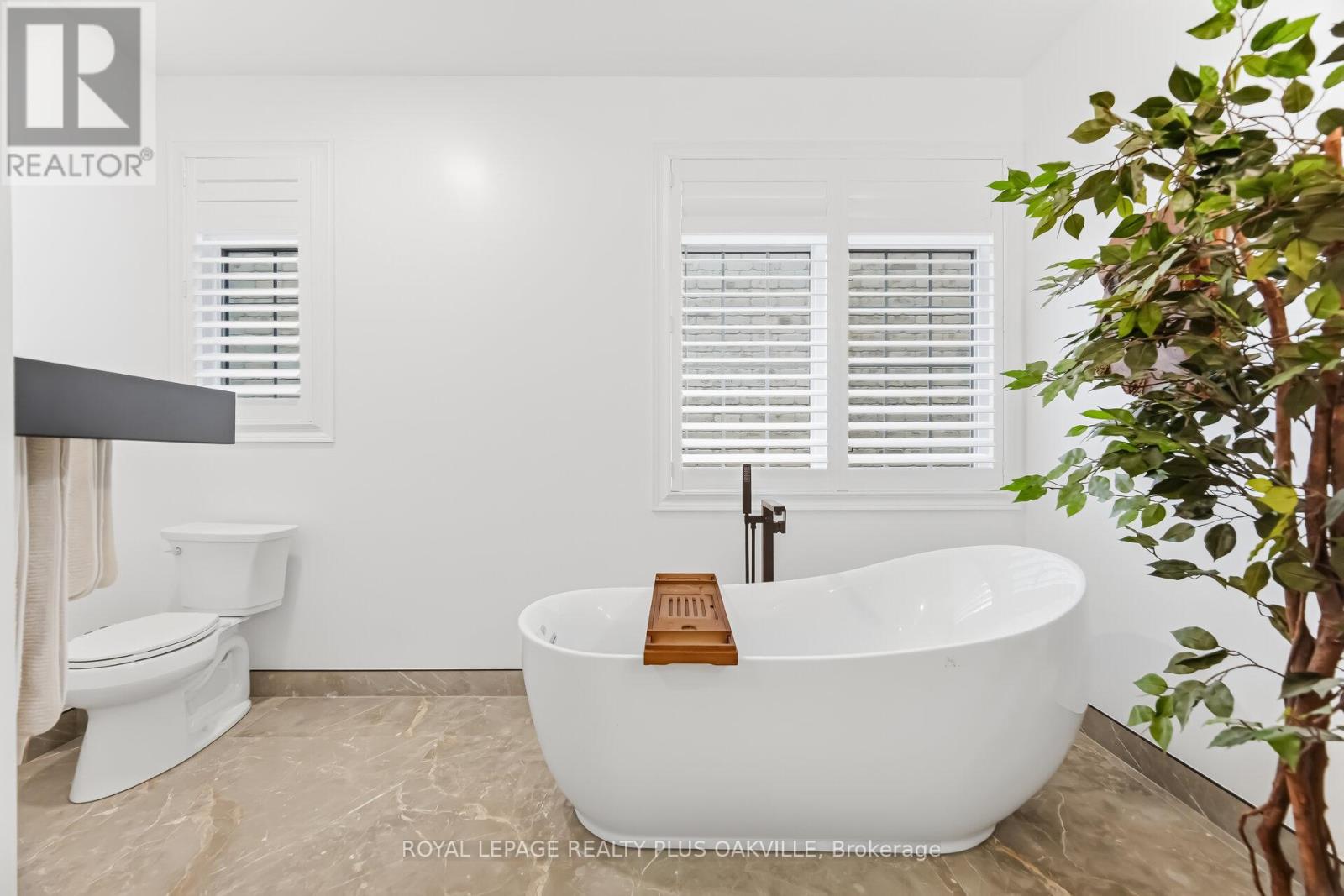 3409 Liptay Avenue, Oakville, Ontario  L6M 0M8 - Photo 24 - W12921022