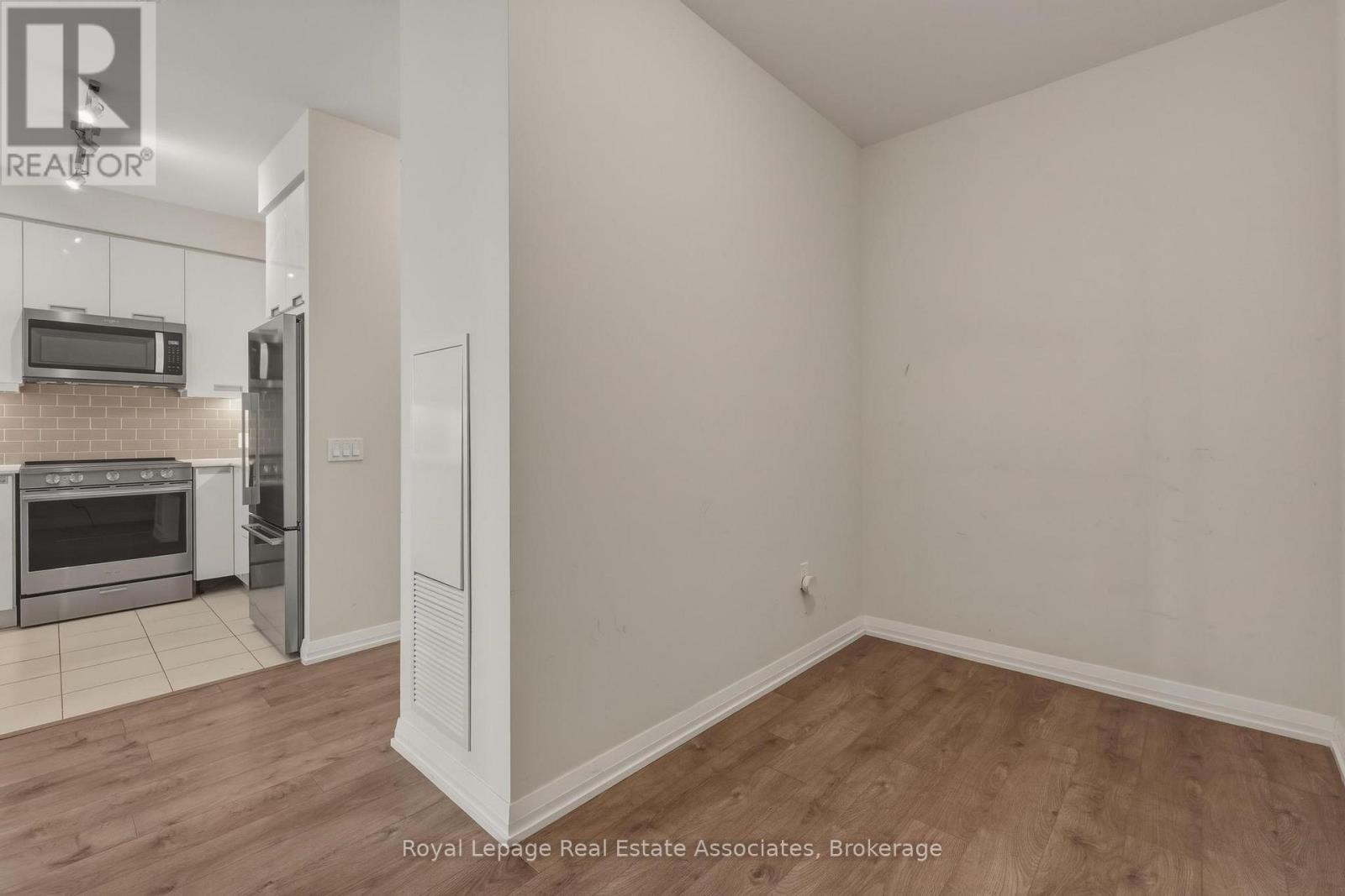 1504 - 65 Watergarden Drive, Mississauga, Ontario  L5R 0G9 - Photo 22 - W12921024