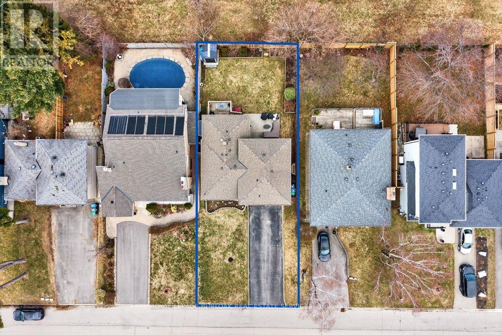 1525 Holburne Road, Mississauga, Ontario  L5E 2L7 - Photo 44 - W12921026