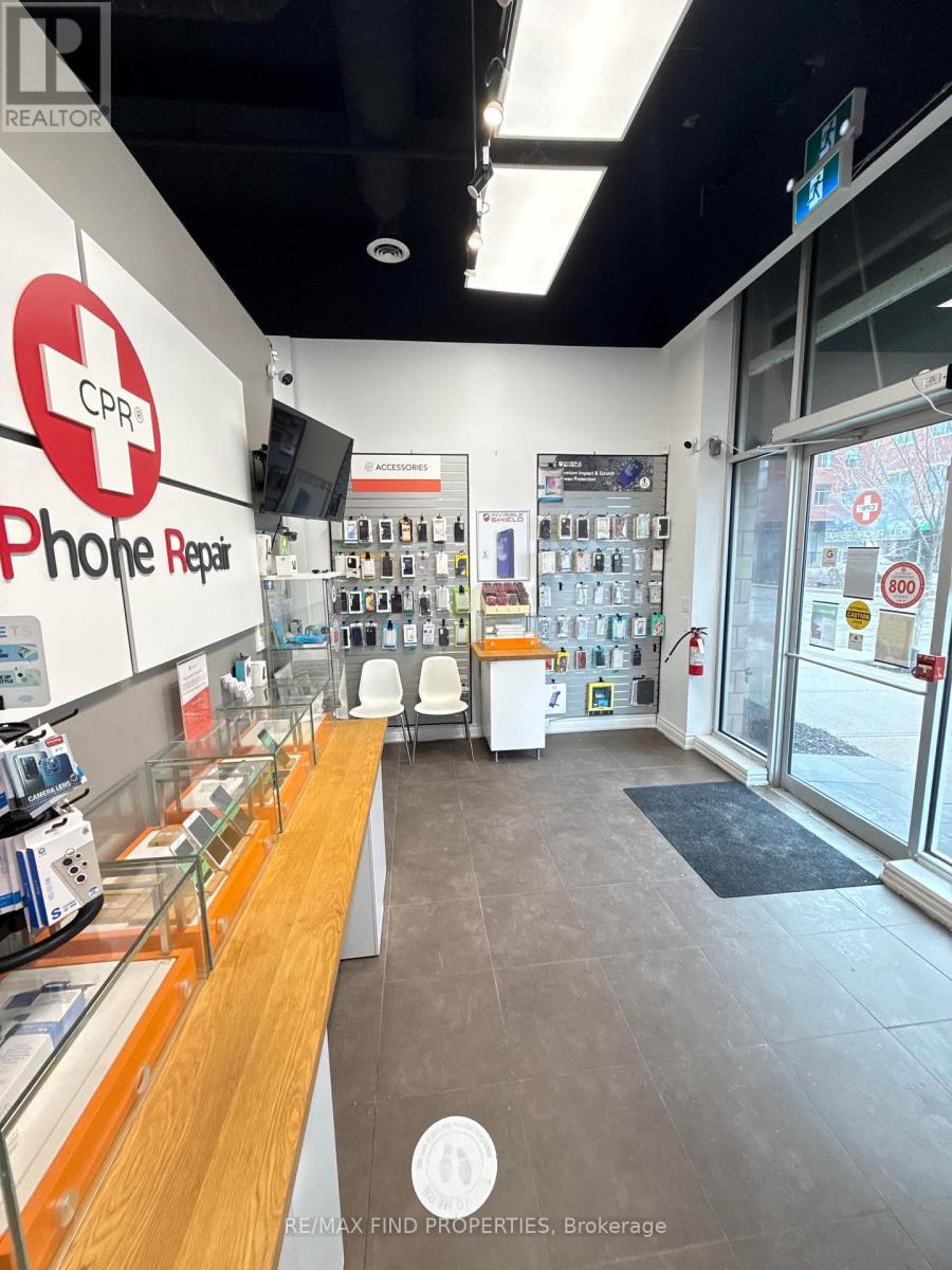 115 - 216 Oak Park Boulevard, Oakville, Ontario  L6H 7S8 - Photo 10 - W12921054