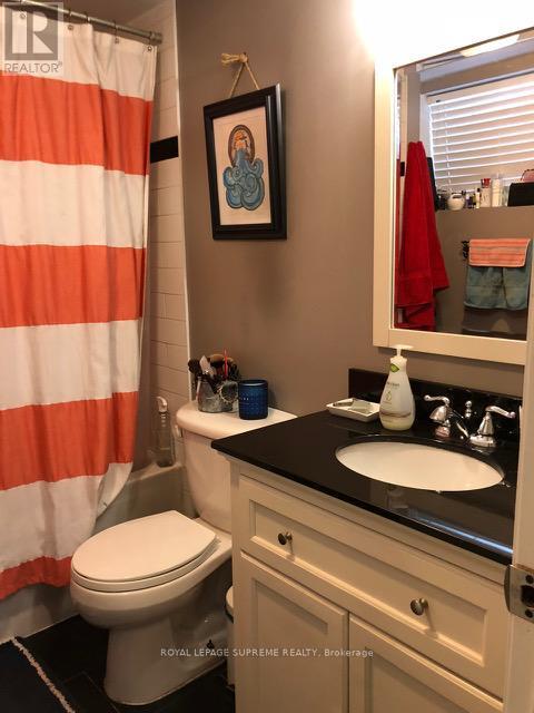 Lower - 30 Glenholme Avenue, Toronto, Ontario  M6H 3A9 - Photo 5 - W12921102