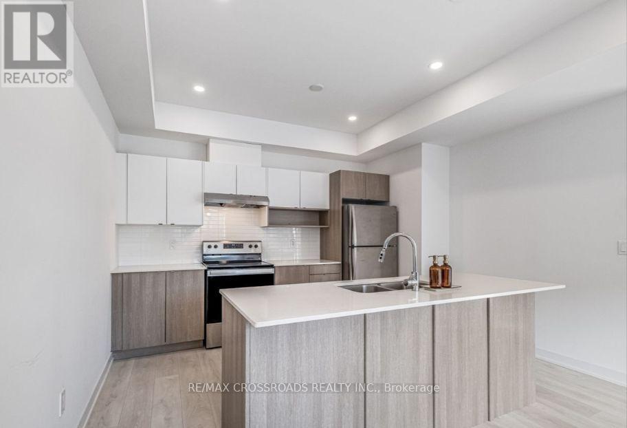 51 - 1121 Cooke Boulevard, Burlington, Ontario  L7T 0C4 - Photo 2 - W12921116