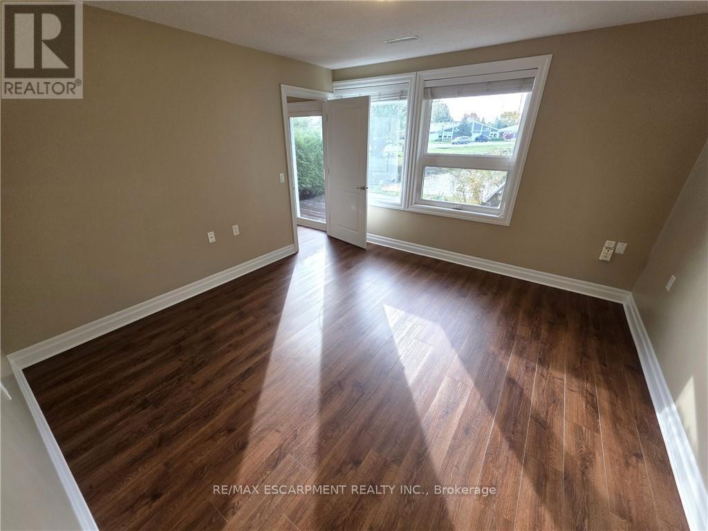 5 Jaczenko Terrace, Hamilton, Ontario  L9B 1T8 - Photo 10 - X12920908