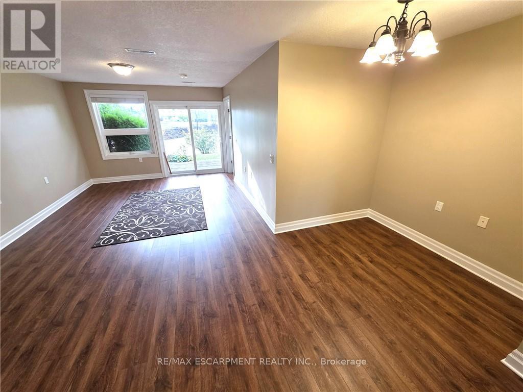 5 Jaczenko Terrace, Hamilton, Ontario  L9B 1T8 - Photo 13 - X12920908