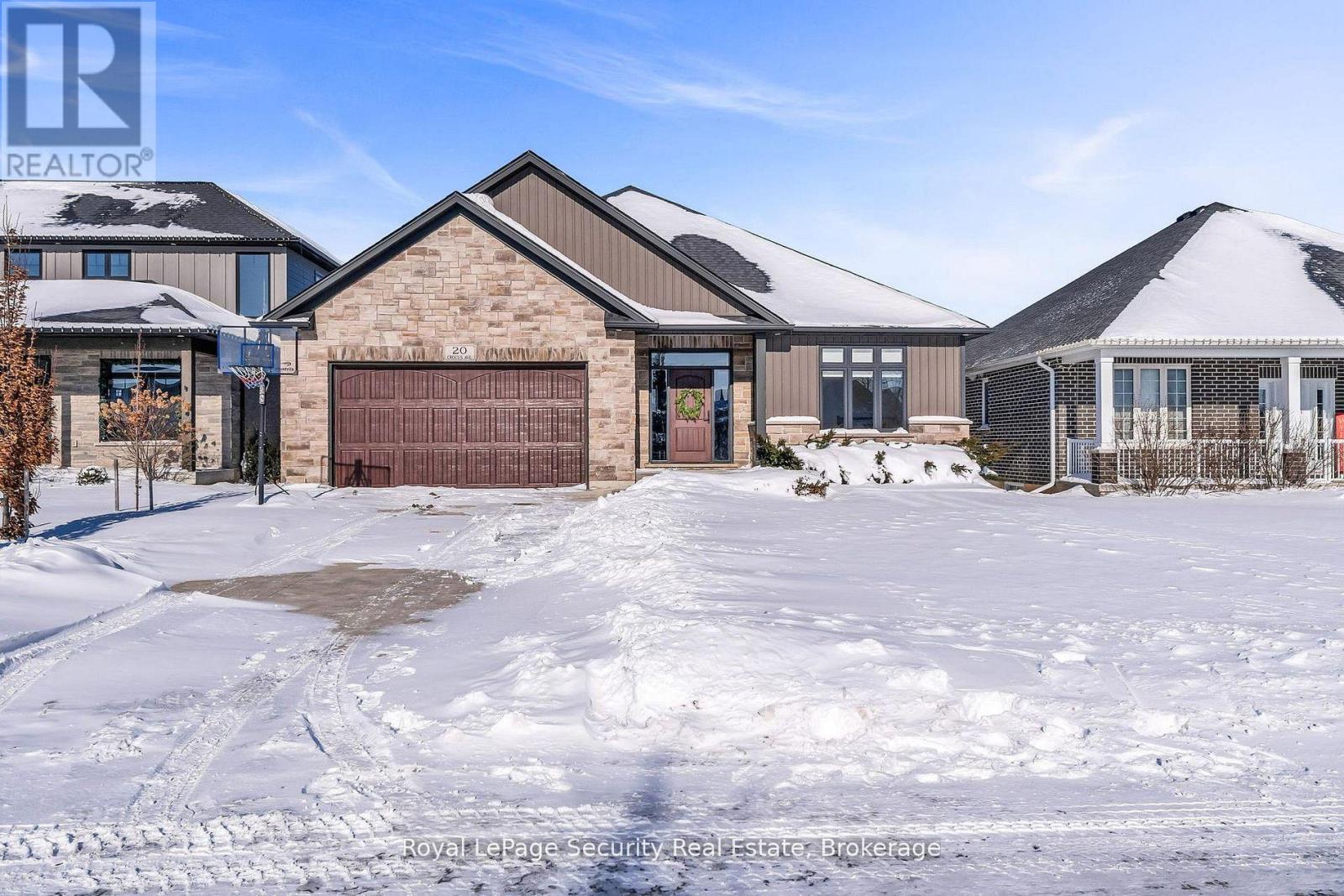 20 Crocus Avenue, Tillsonburg, Ontario  N4G 5S9 - Photo 2 - X12920910