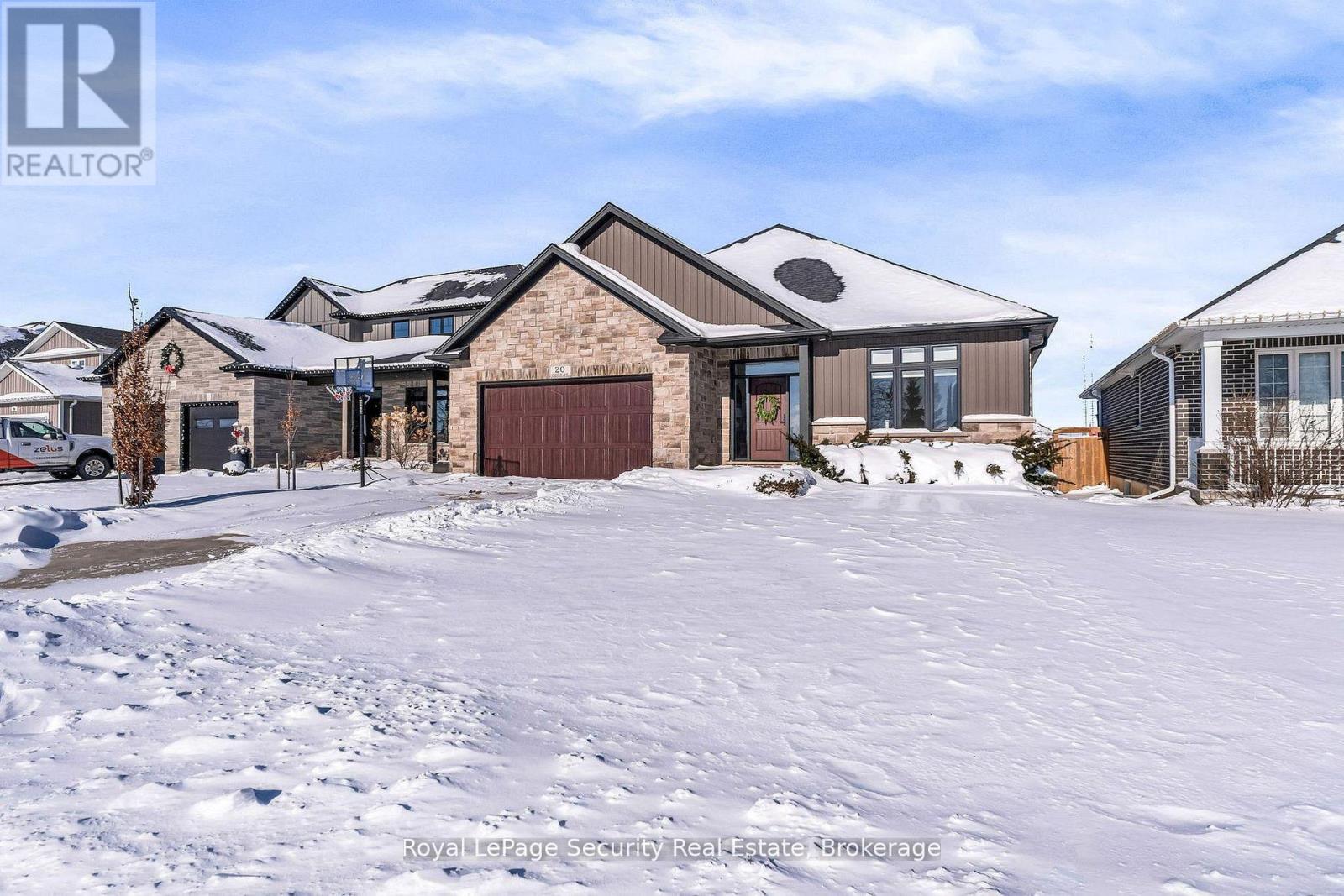 20 Crocus Avenue, Tillsonburg, Ontario  N4G 5S9 - Photo 3 - X12920910