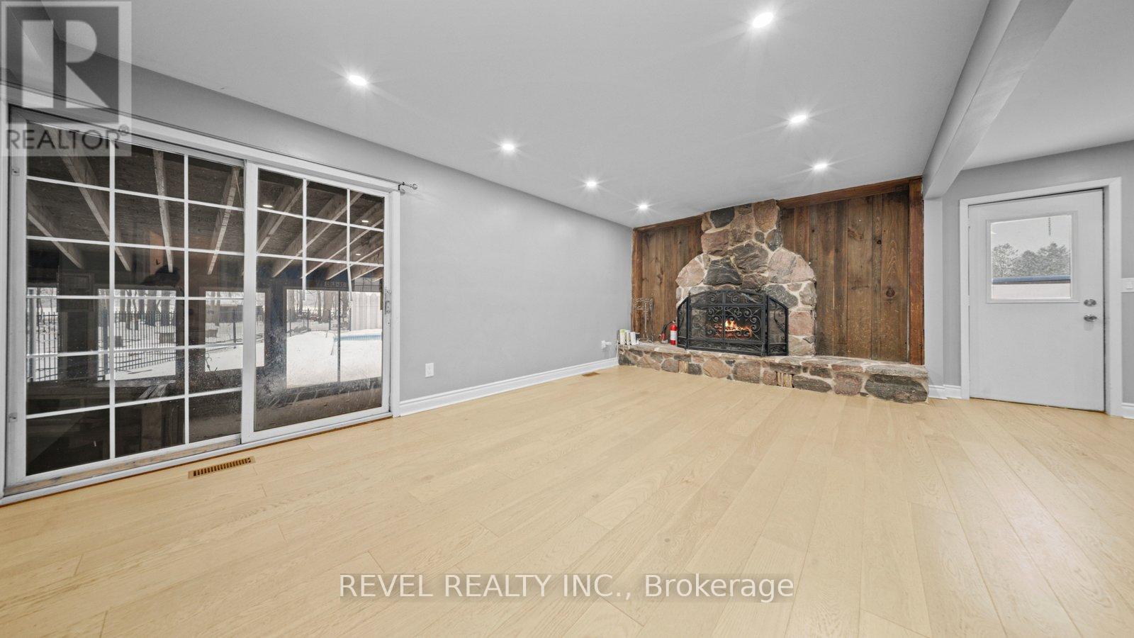 279 Cockshutt Road, Brantford, Ontario  N3T 5L6 - Photo 14 - X12921130