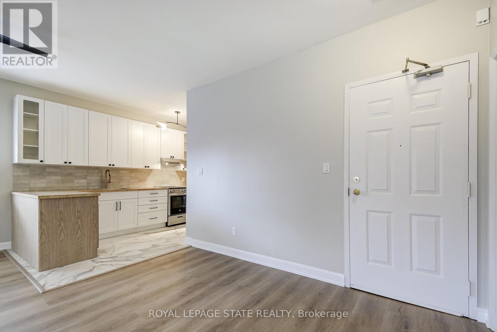 107 - 400 York Boulevard, Hamilton, Ontario  L8R 3M5 - Photo 2 - X12921144