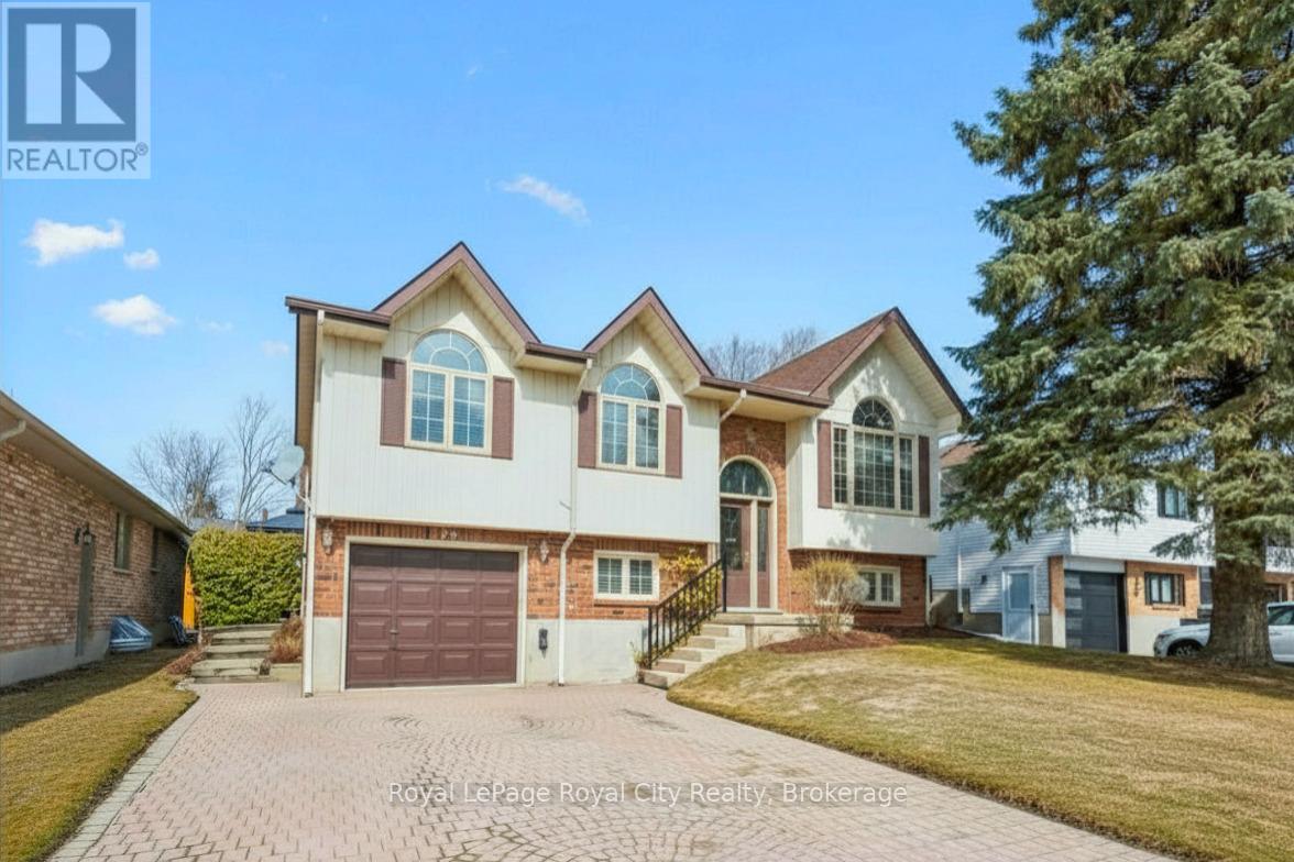 278 COLBORNE STREET, Centre Wellington, Ontario