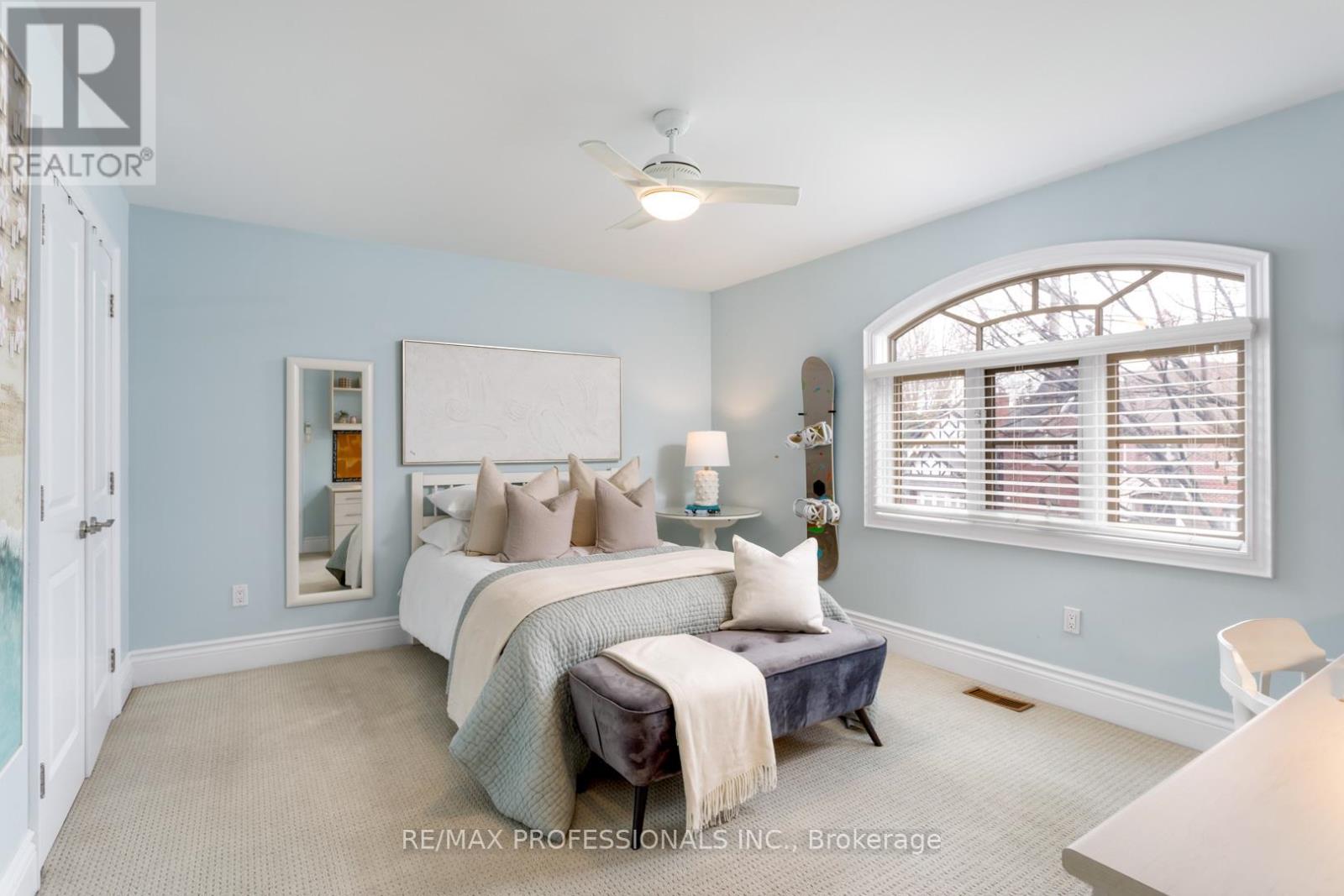 31 Gardenvale Road, Toronto, Ontario  M8Z 4C2 - Photo 34 - W12921018