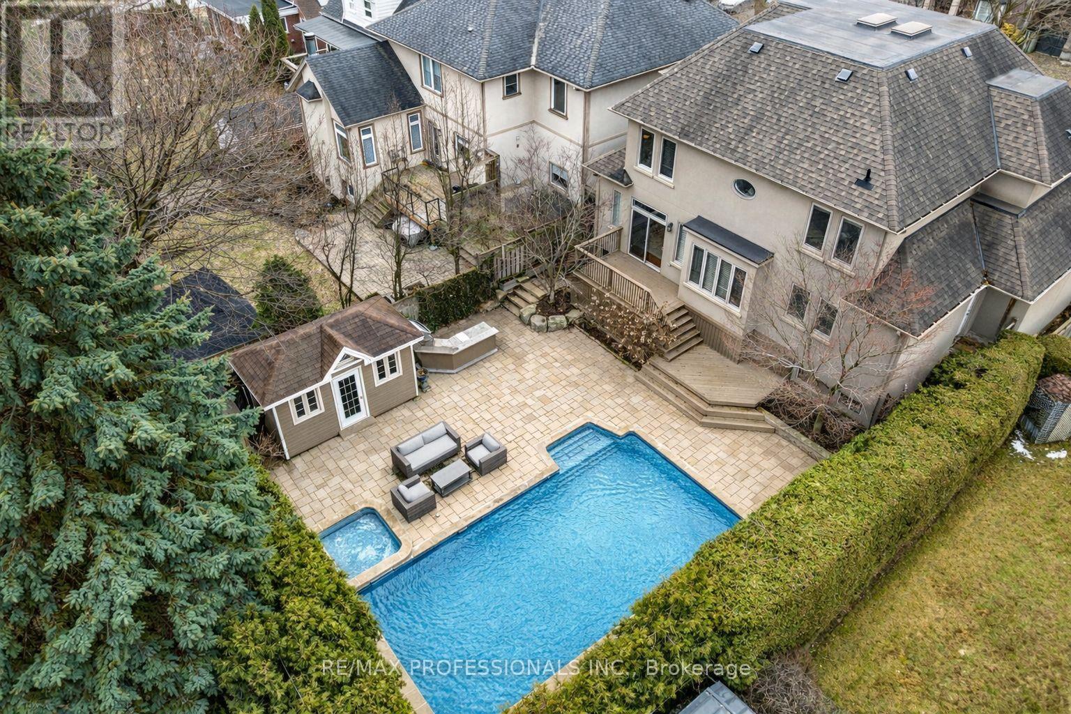 31 Gardenvale Road, Toronto, Ontario  M8Z 4C2 - Photo 42 - W12921018