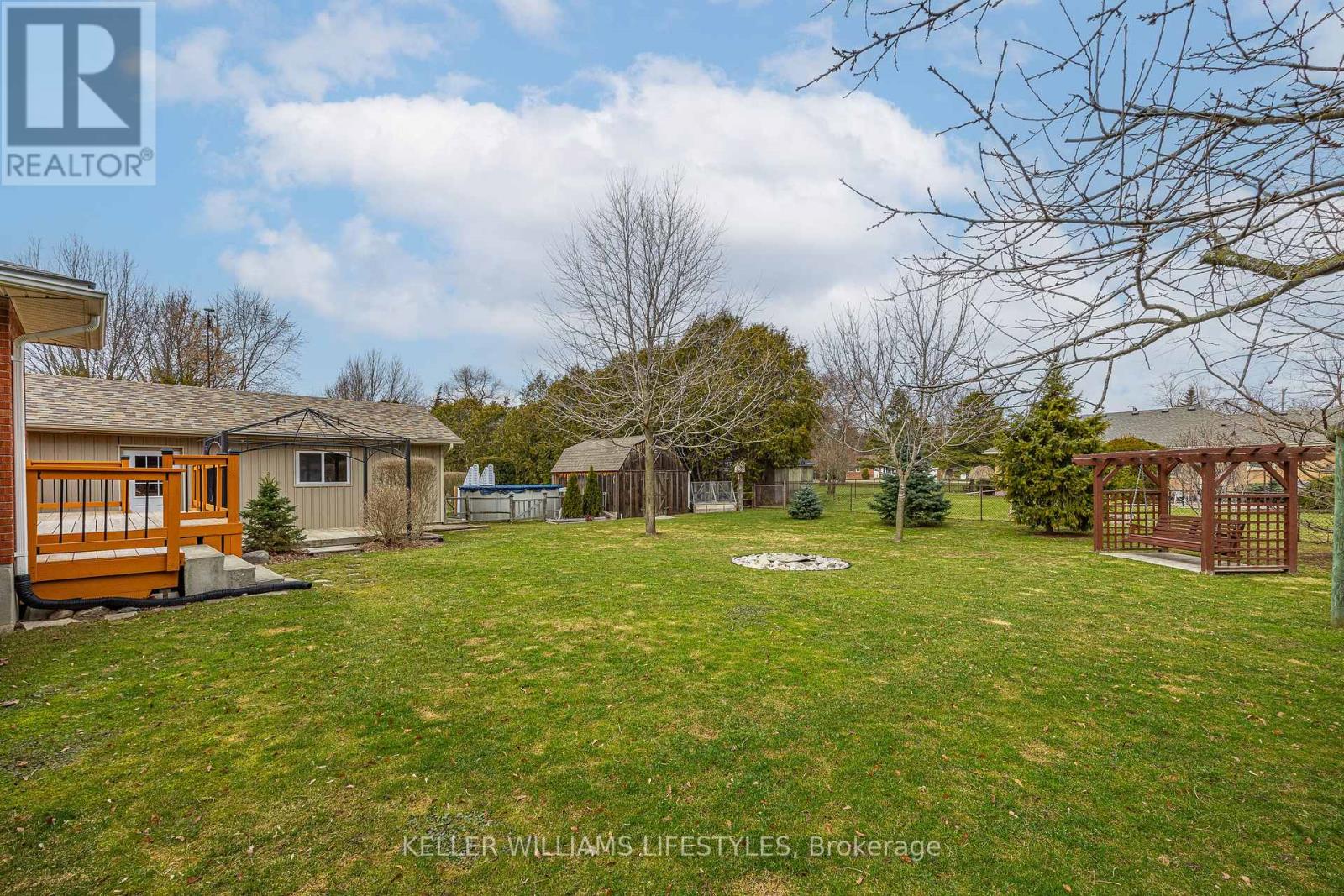 8 East Williams Street, North Middlesex, Ontario  N0M 1A0 - Photo 41 - X12732950