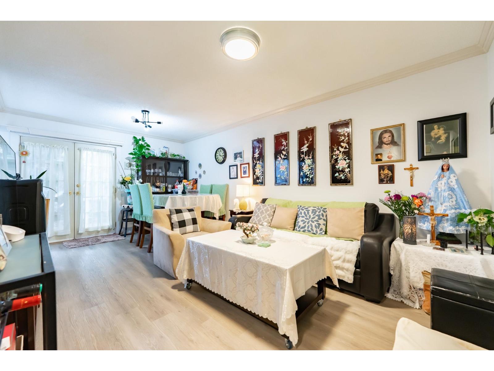 15098 98a Avenue, Surrey, British Columbia  V3R 8H3 - Photo 6 - R3094654