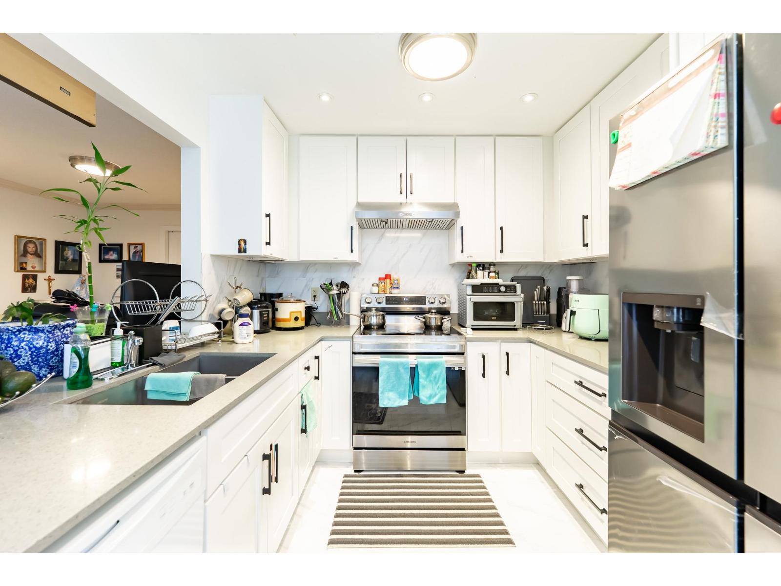 15098 98a Avenue, Surrey, British Columbia  V3R 8H3 - Photo 13 - R3094654