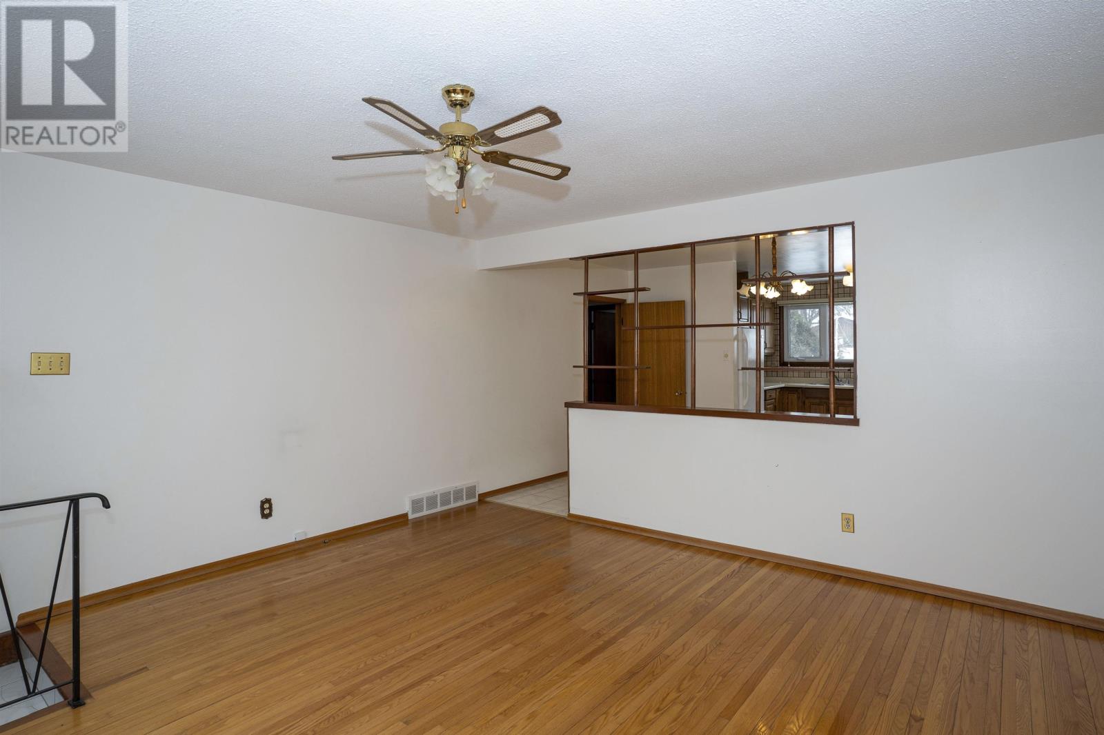 211 Clarkson St S, Thunder Bay, Ontario  P7B 4X1 - Photo 7 - TB2600371